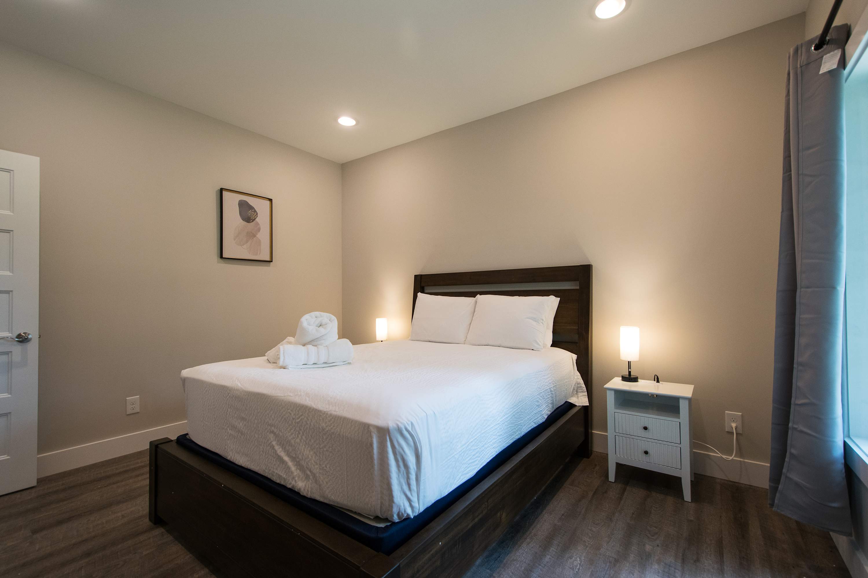 Cozy Lower Retreat II | Sleeps 4 | Free Tix