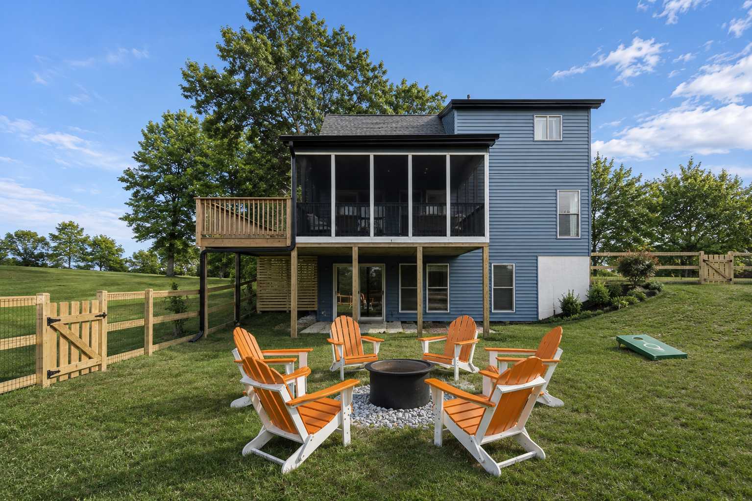Game Room, FirePit, Screened Porch & Golf Views