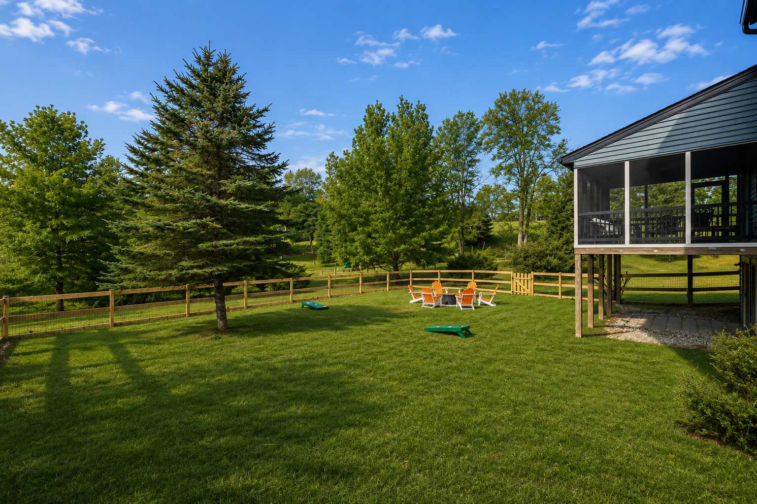 Game Room, FirePit, Screened Porch & Golf Views