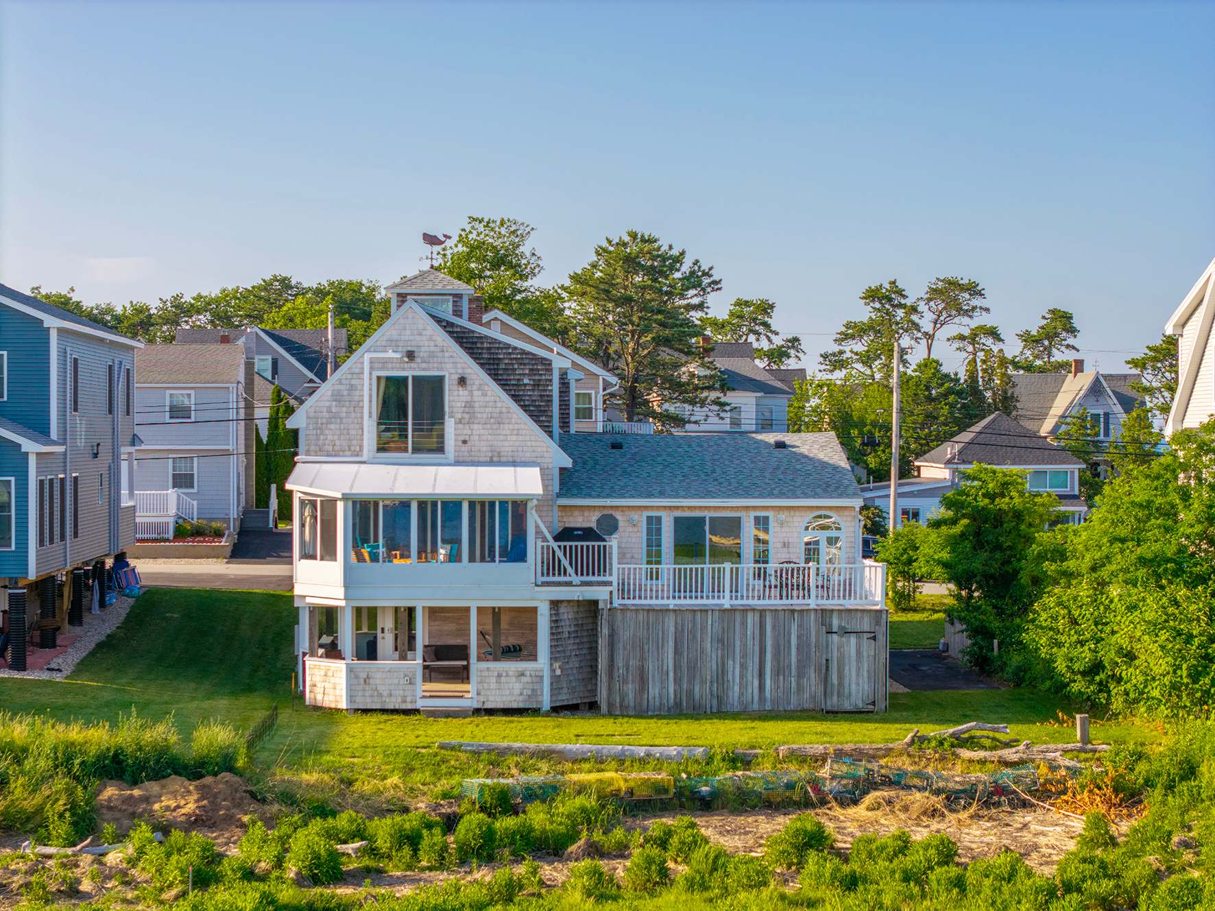 Waterfront | Sauna | Steps To Beach!