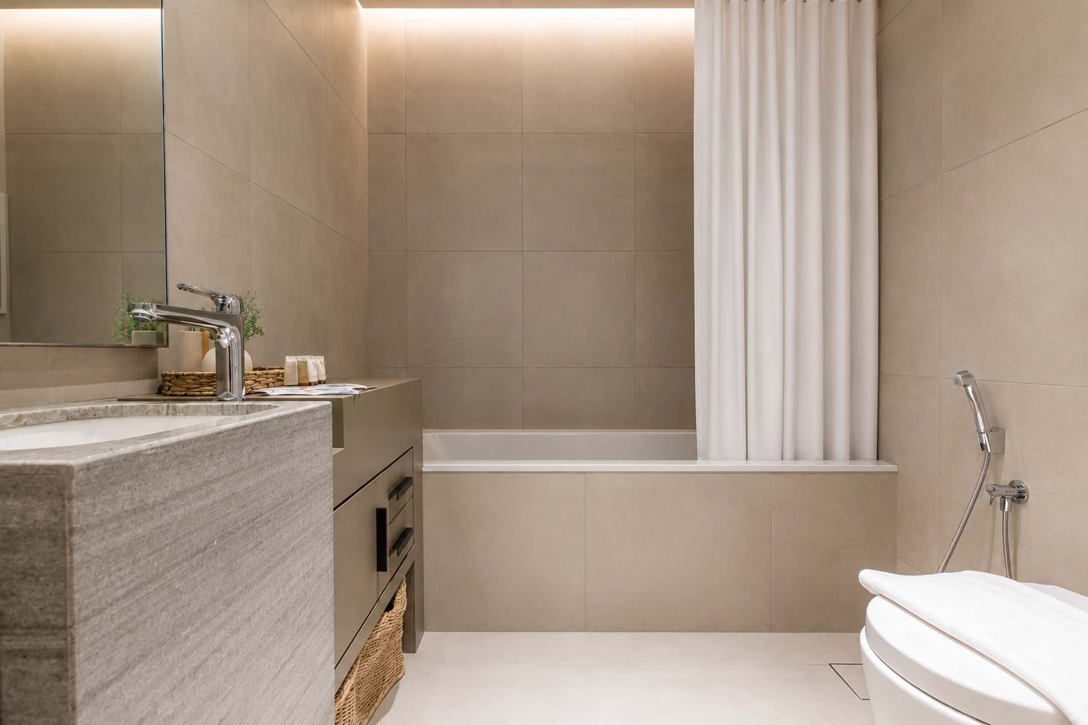 Address Dubai: 2BR Seaview Apartment on The Walk - Image 14
