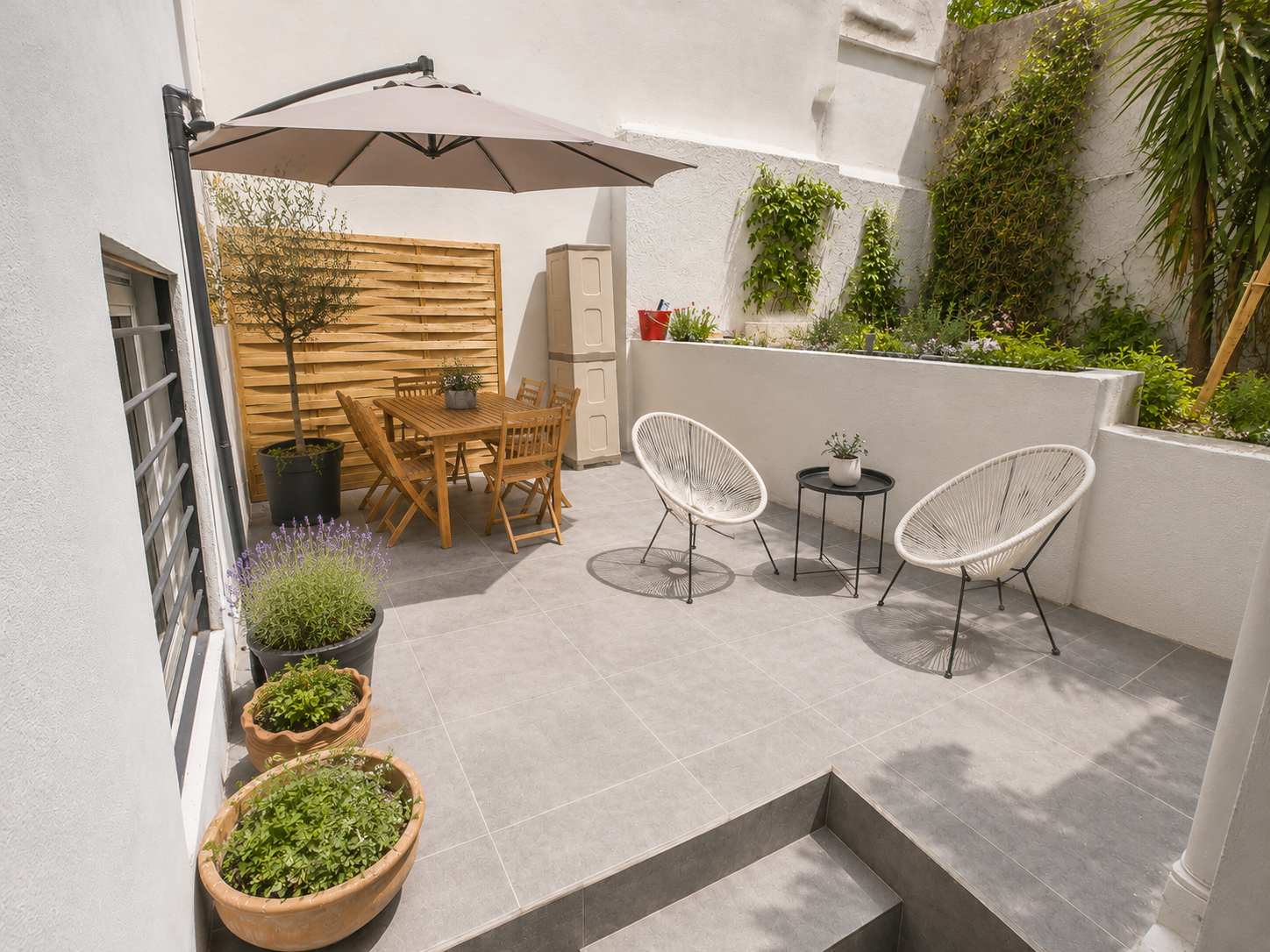 Boutique 2Bd Oasis in Lycabettus with Garden Patio — holiday rental in Athens