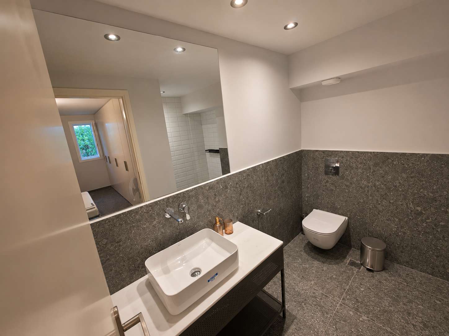 Boutique 2Bd Oasis in Lycabettus with Garden Patio in Athens — photo 4