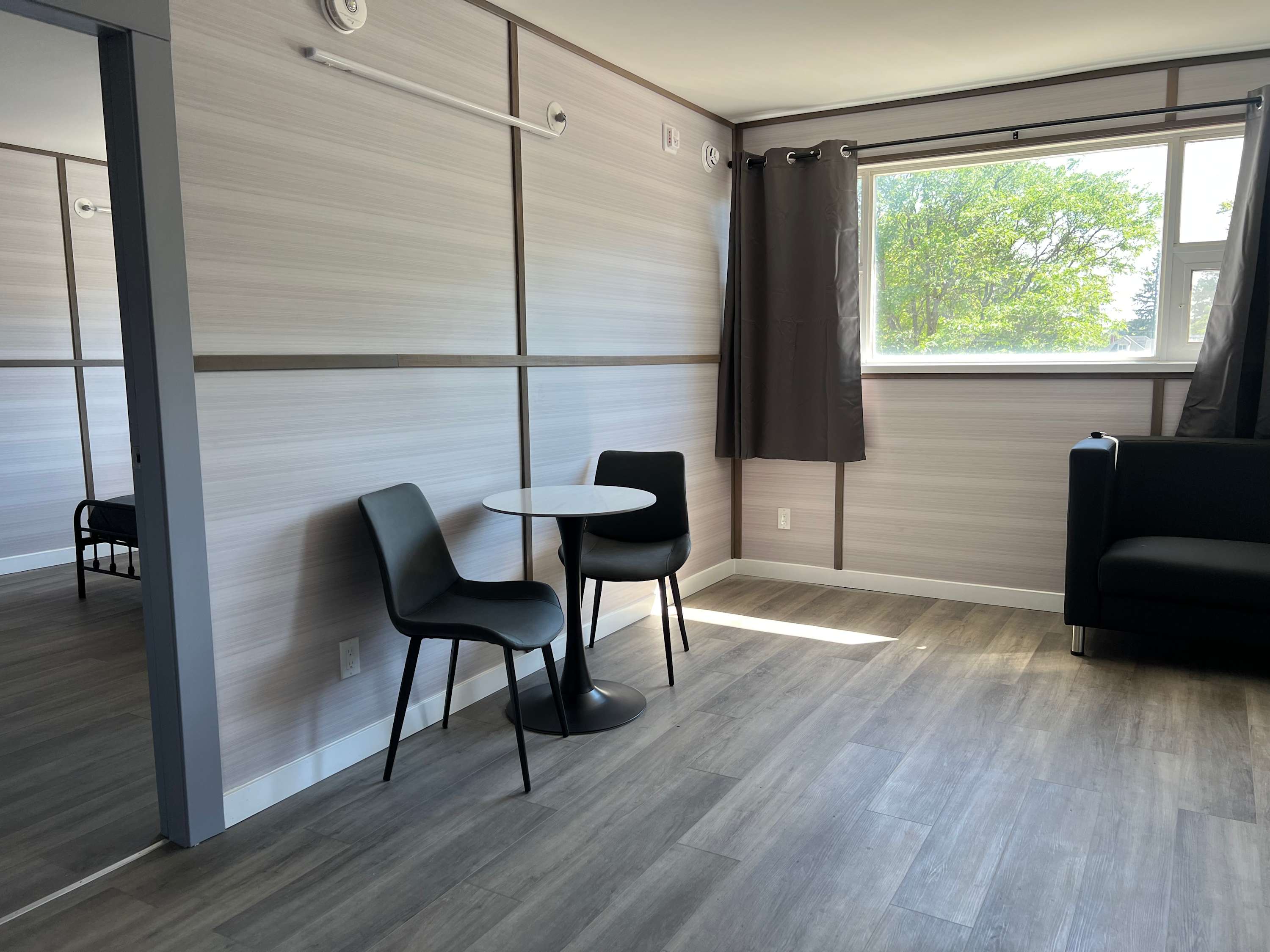 Stratford Huron St. 1BDR Apt #202, 2nd Fl.