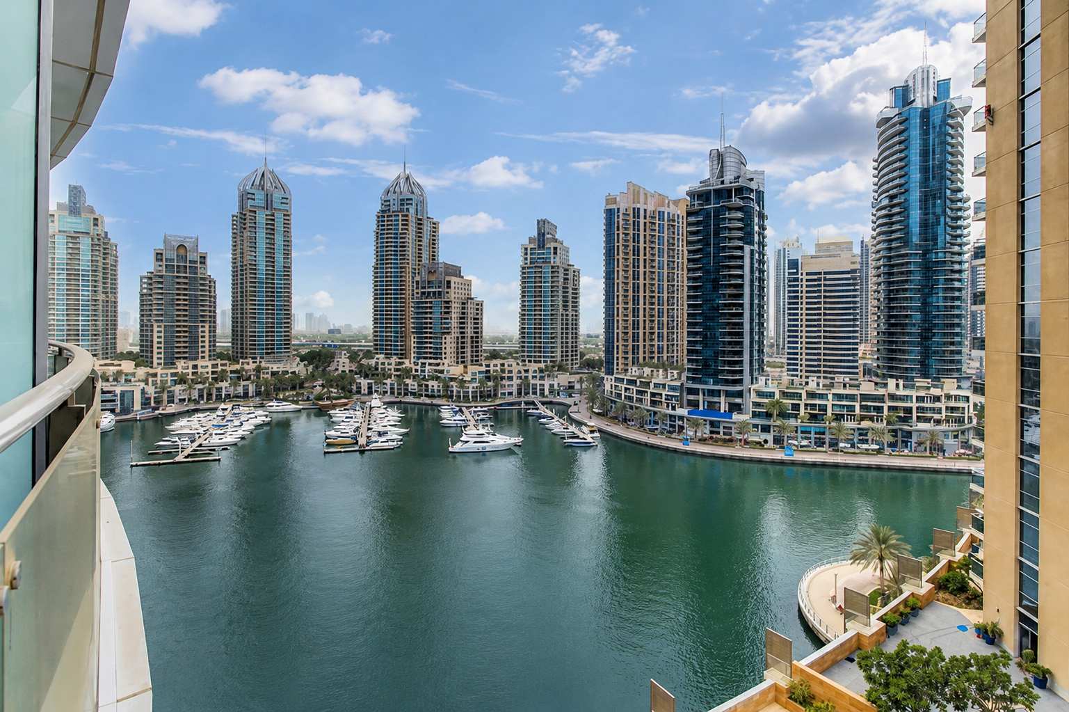 شقة بغرفتي نوم في Dubai Marina: بلكونة ومسبح وصالة رياضية - Image 13