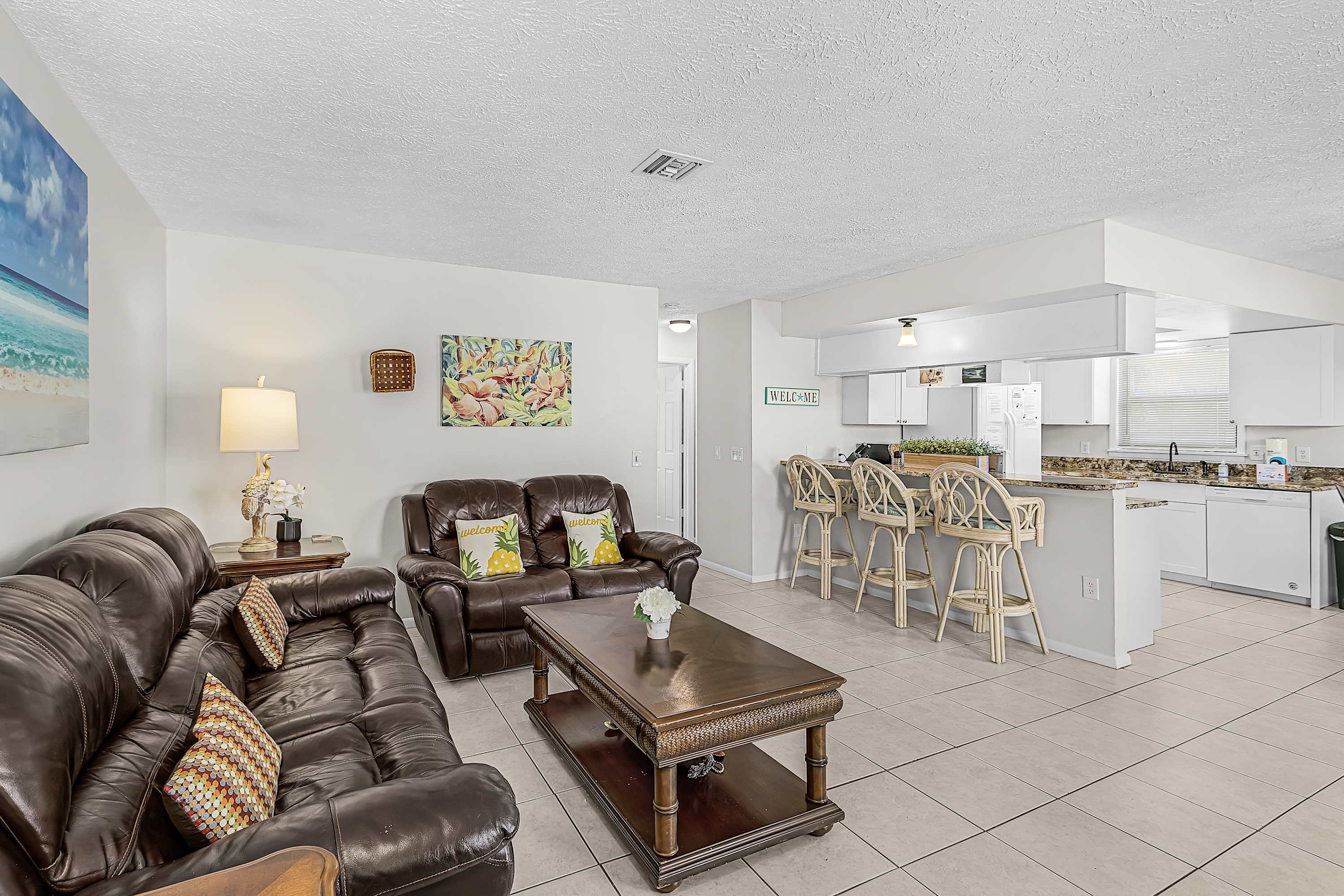 Cozy Coastal Quadruplex on Manasota Key, Dog-Friendly, Snowbird Specials Available (Unit B)