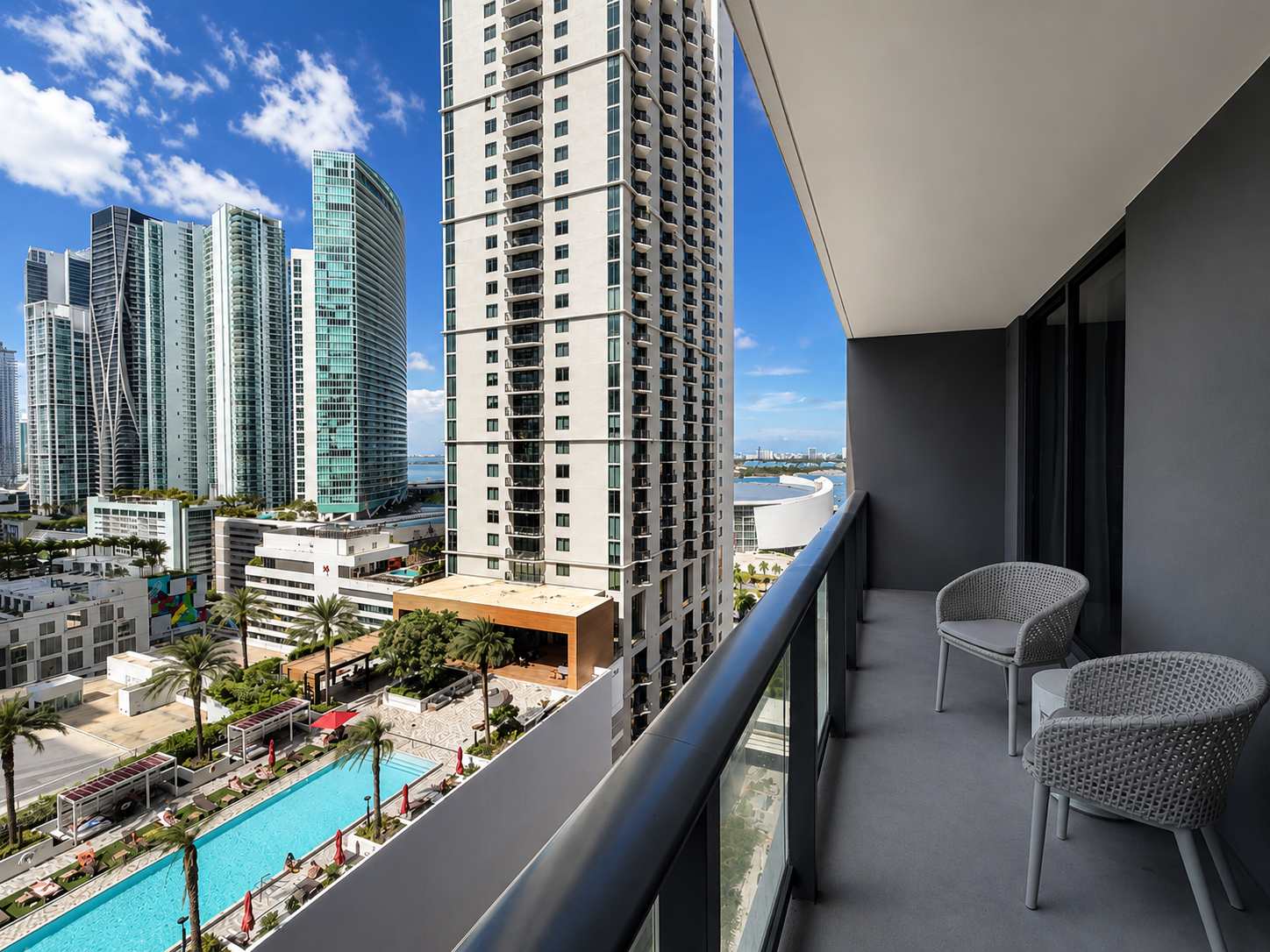 Luxury 21BR - Resort-Style Pool - Central Miami