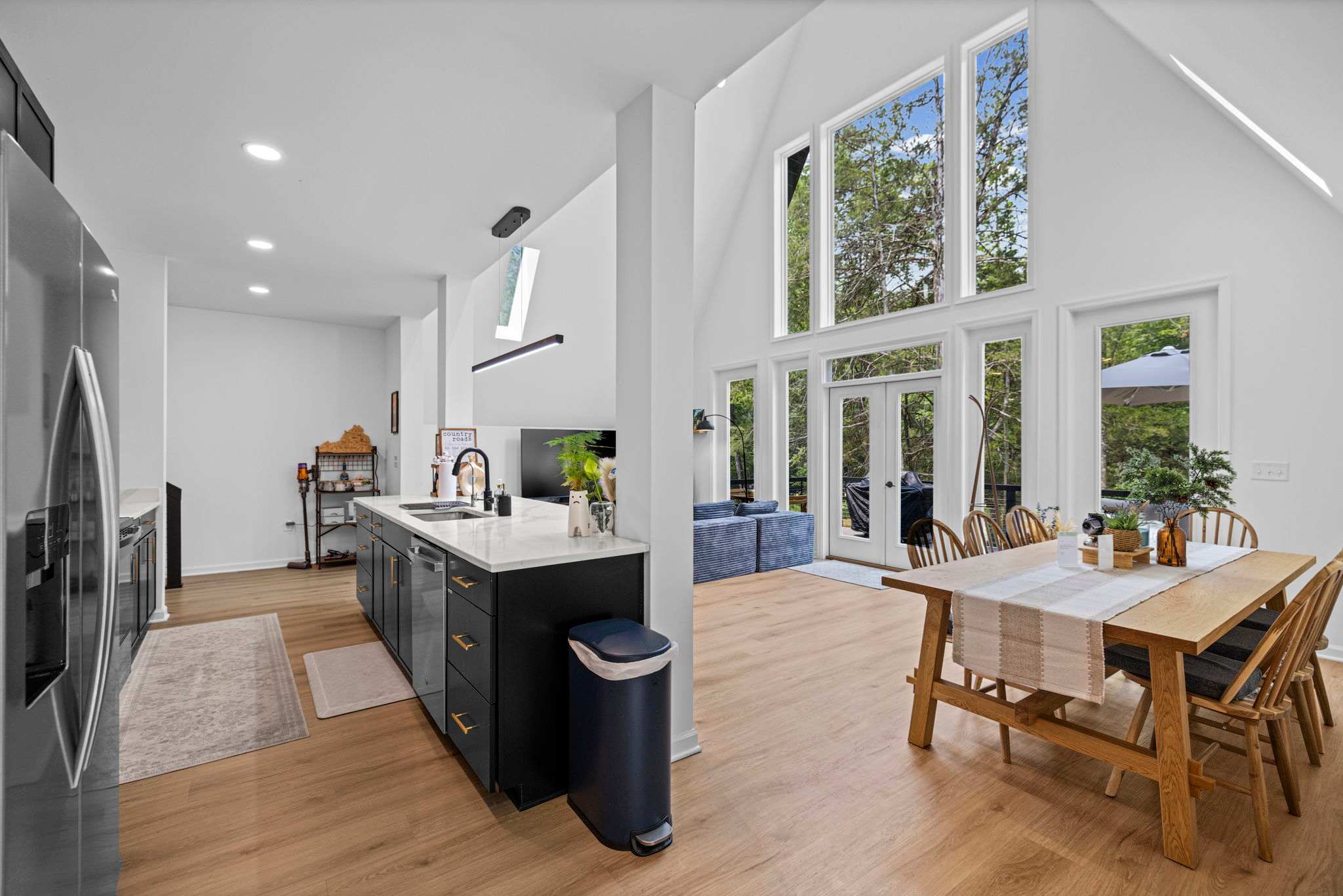 Chalet w/Hot Tub, Deck, Game Room & EV Charger