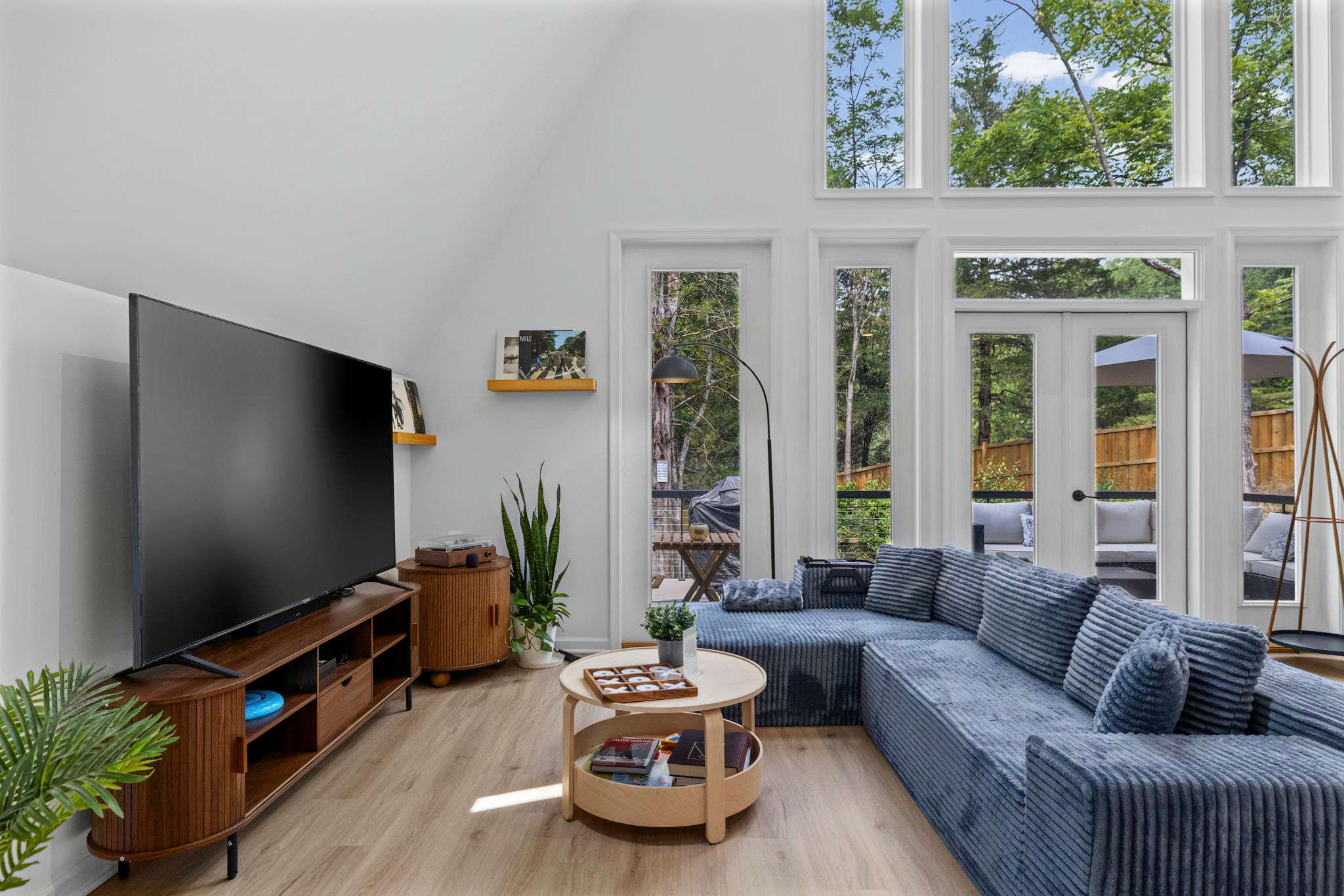 Chalet w/Hot Tub, Deck, Game Room & EV Charger