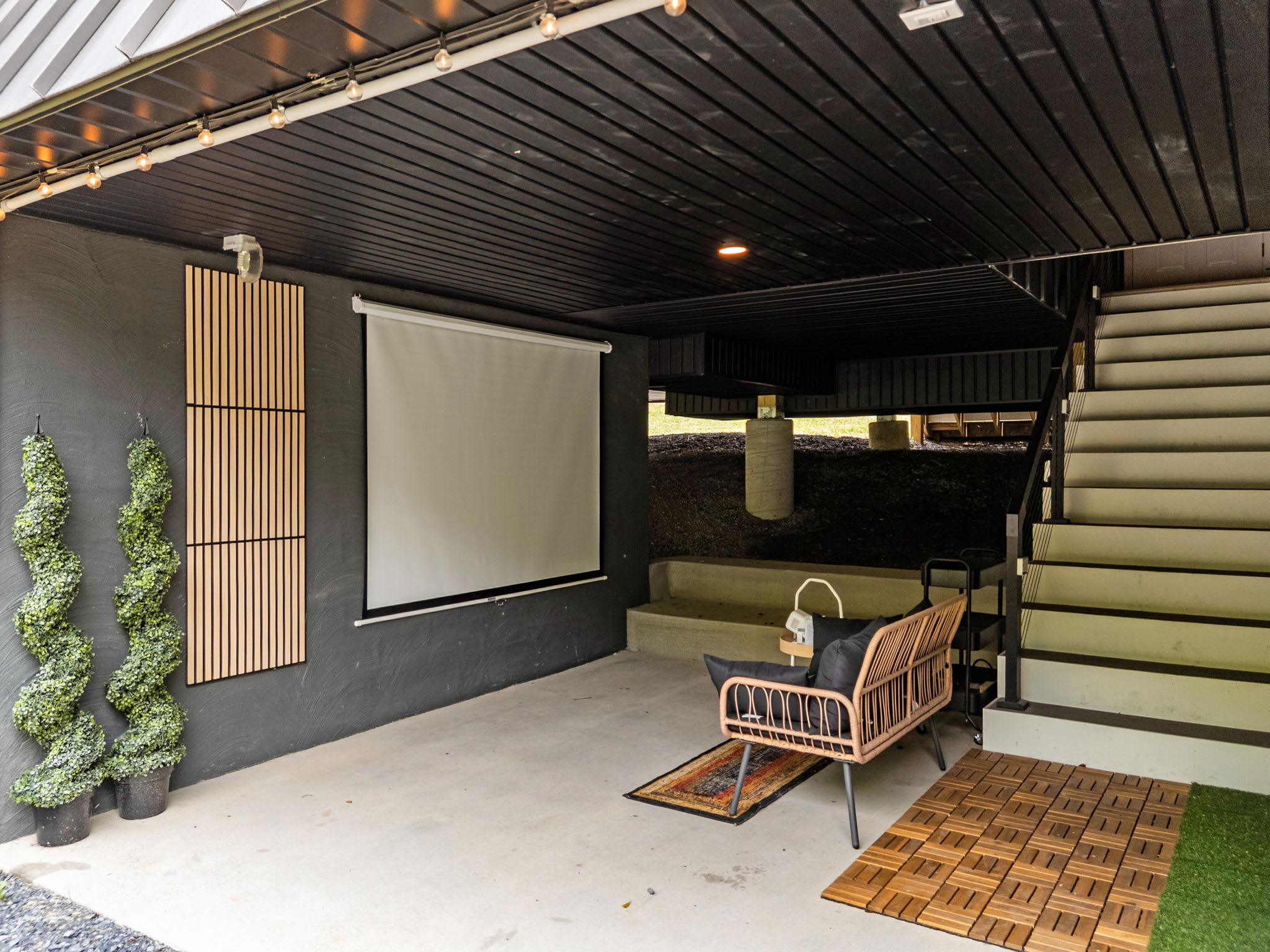 Chalet w/Hot Tub, Deck, Game Room & EV Charger