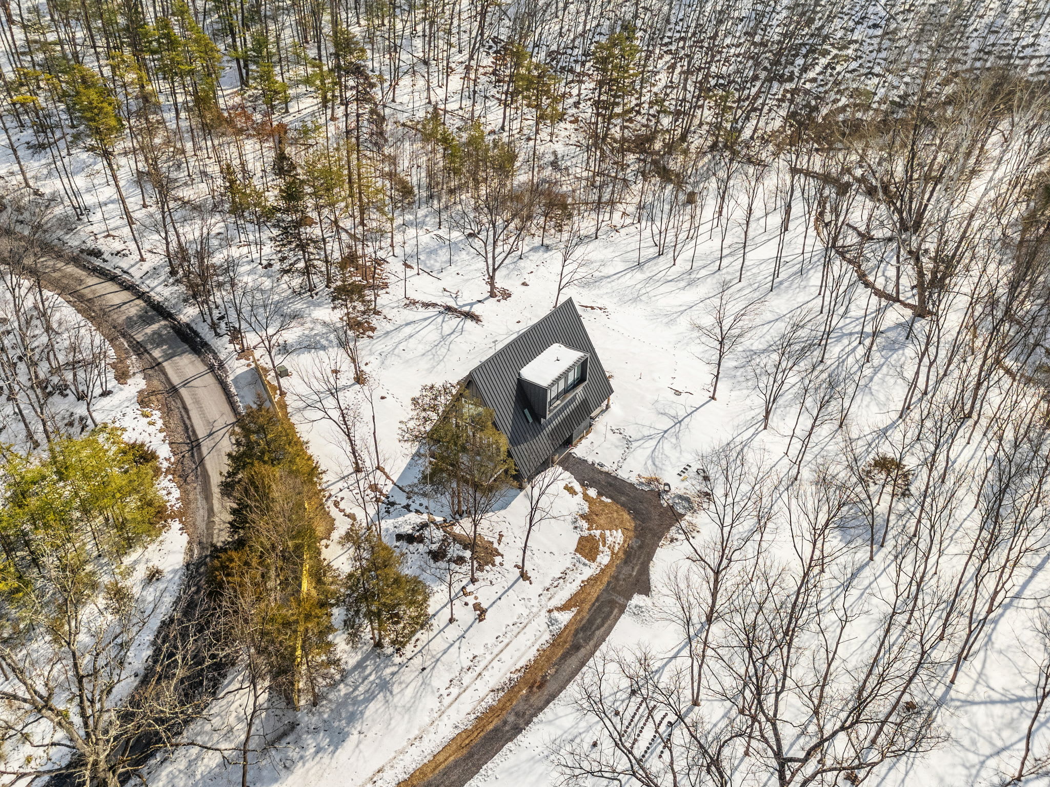 Chalet w/Hot Tub, Deck, Game Room & EV Charger