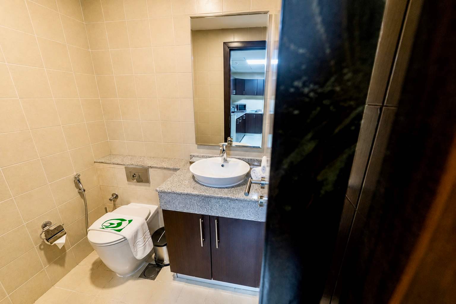 Torch Tower Marina 1BR: Balcony, Gym & Views! - Image 16