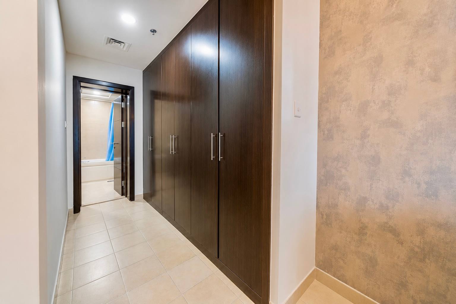Torch Tower Marina 1BR: Balcony, Gym & Views! - Image 13