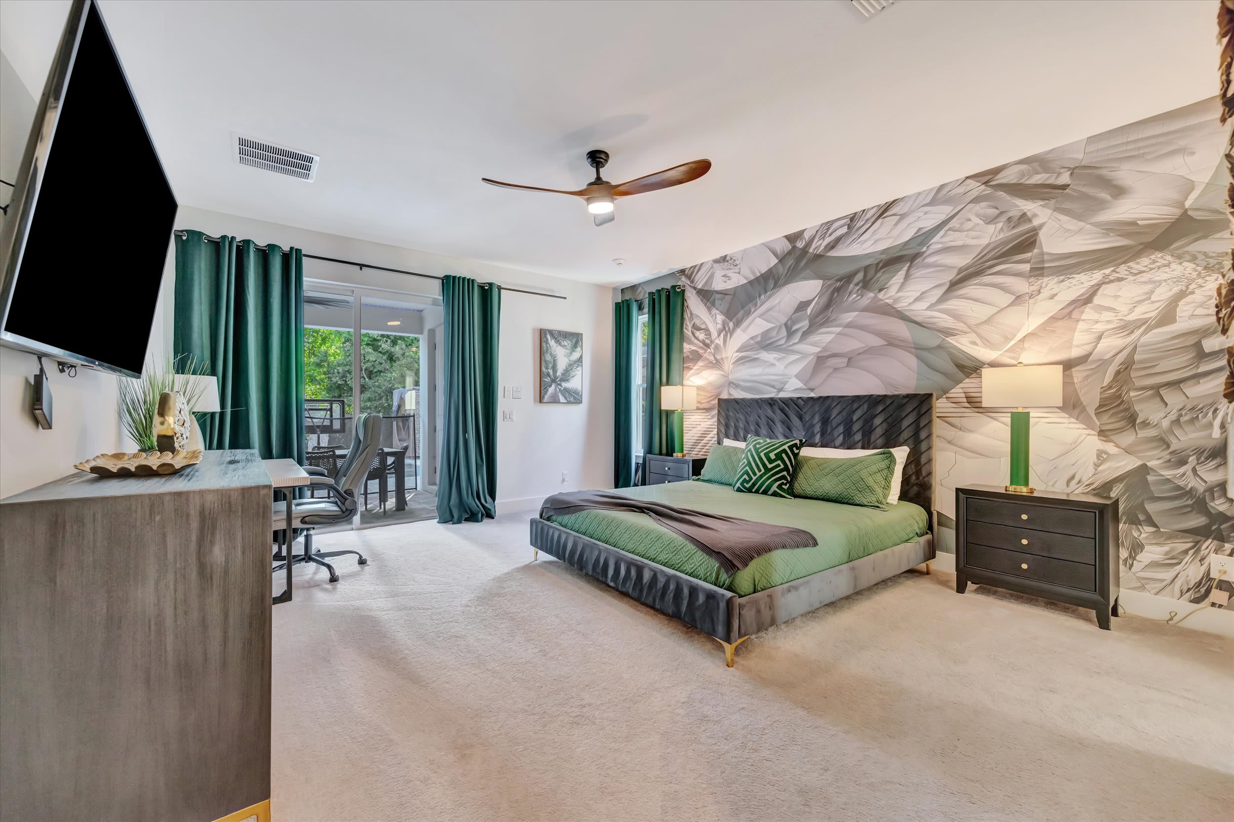 Reunion Resort: 8-Bed Villa, Arcade, Theater, Pool 5