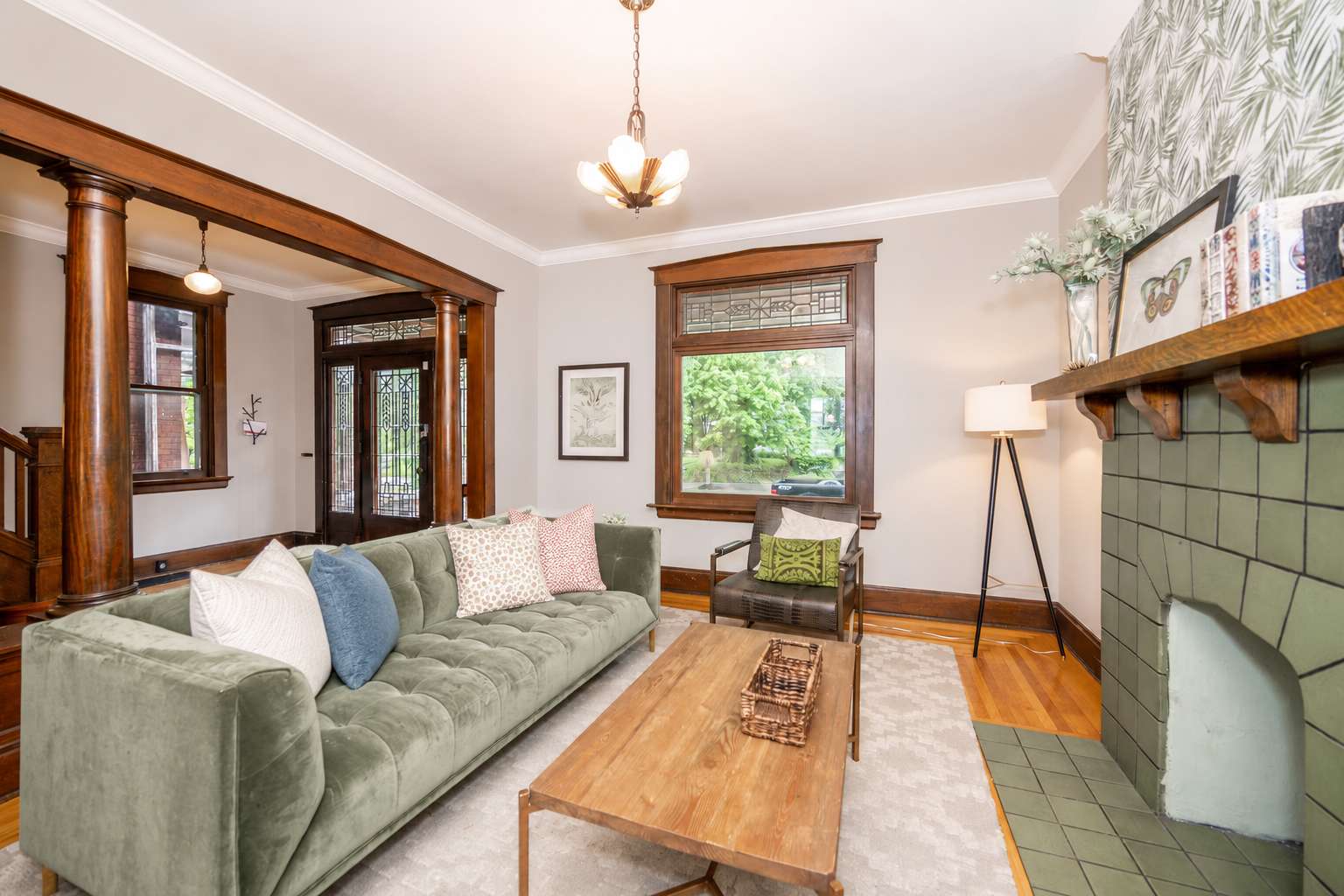 Curl up in the chic living room & stream your favorite entertainment