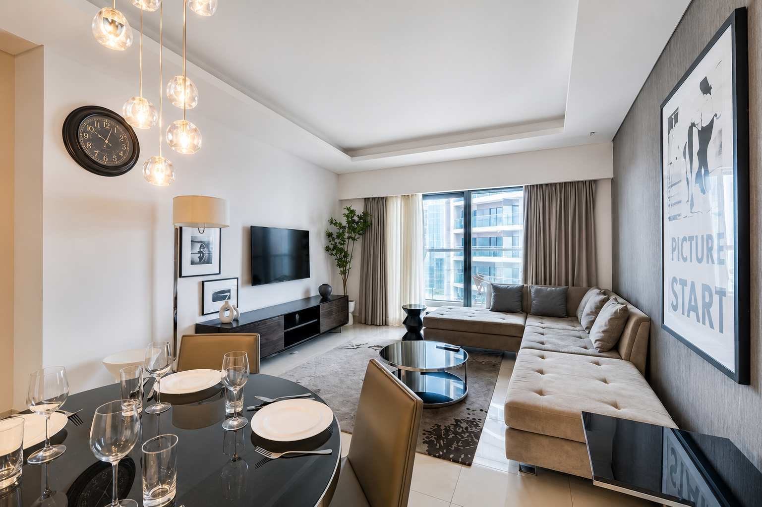 Luxury 1-Bedroom Apartment in Paramount - Image 7