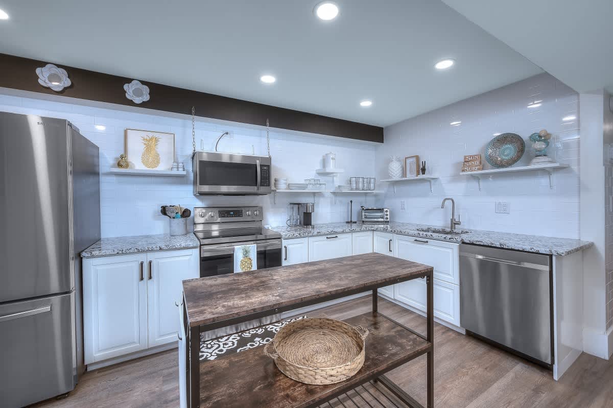 Luxury 2-King Retreat | Heated Pool & Beach Walk