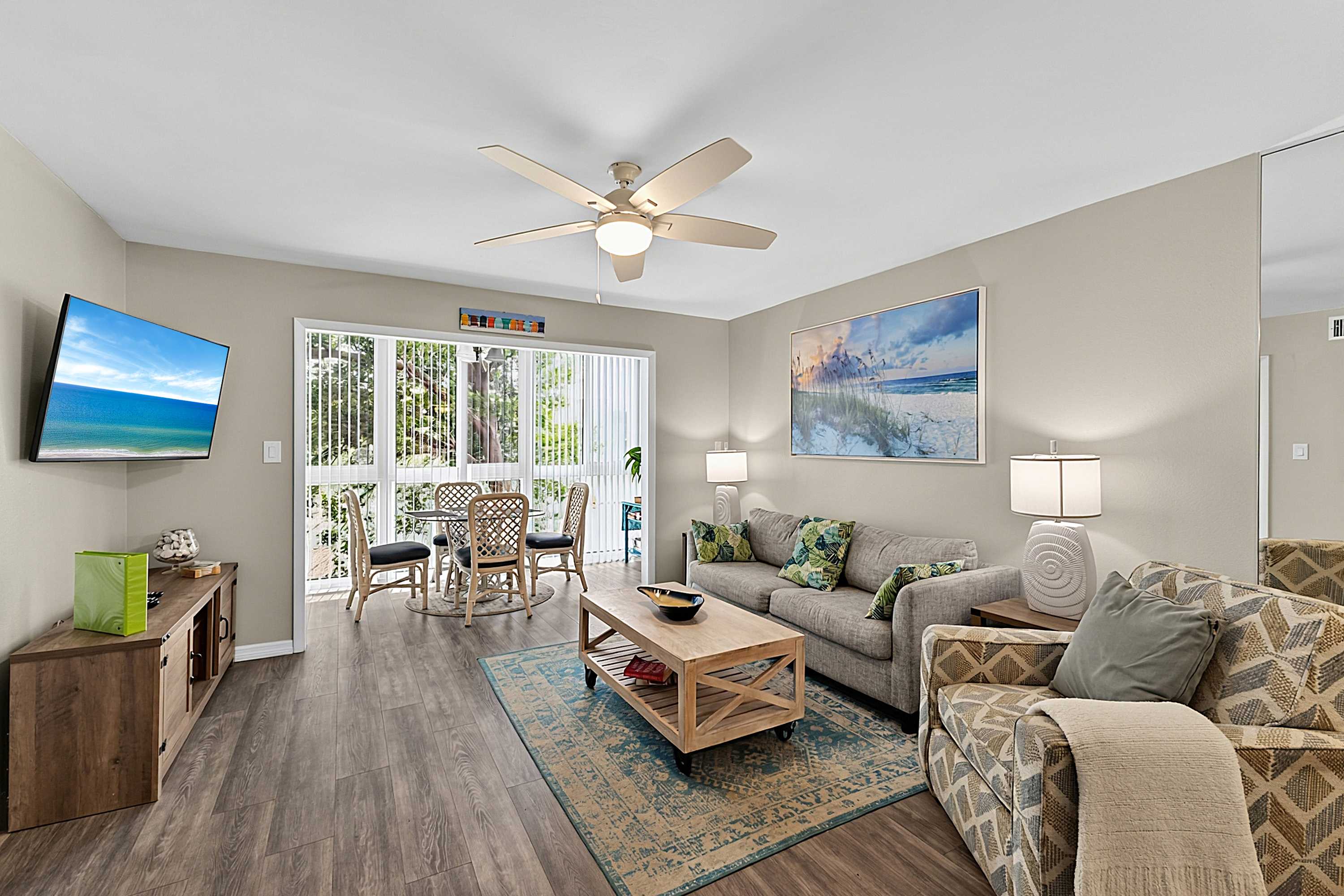 Siesta Key 2-Bedroom Condo with Pool