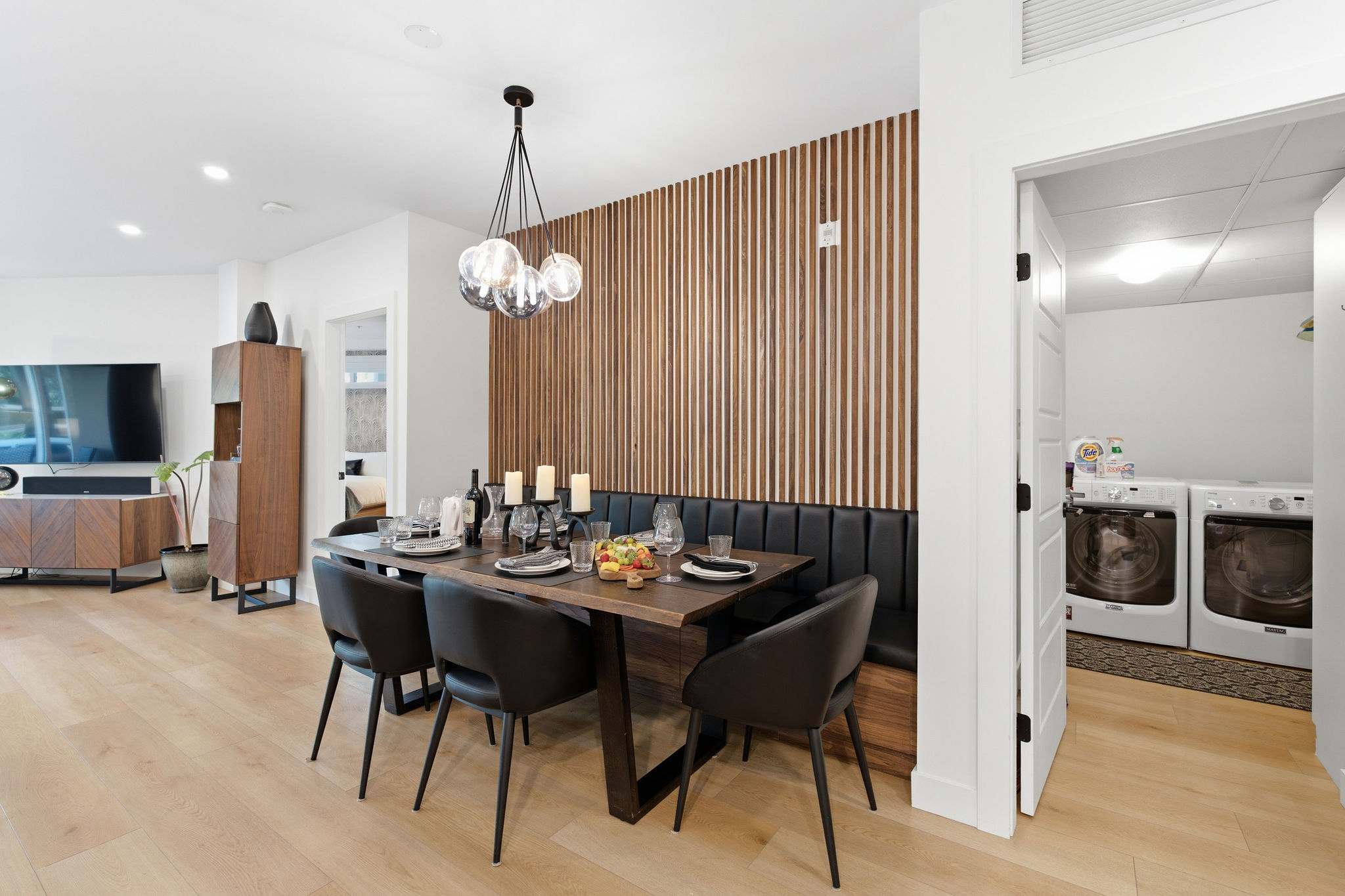 Dining Area | Discovery Bay 108 in Kelowna, British Columbia by Luxus Vacation Properties