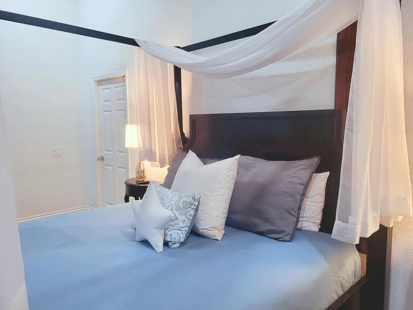 Primary Bedroom - King Bed