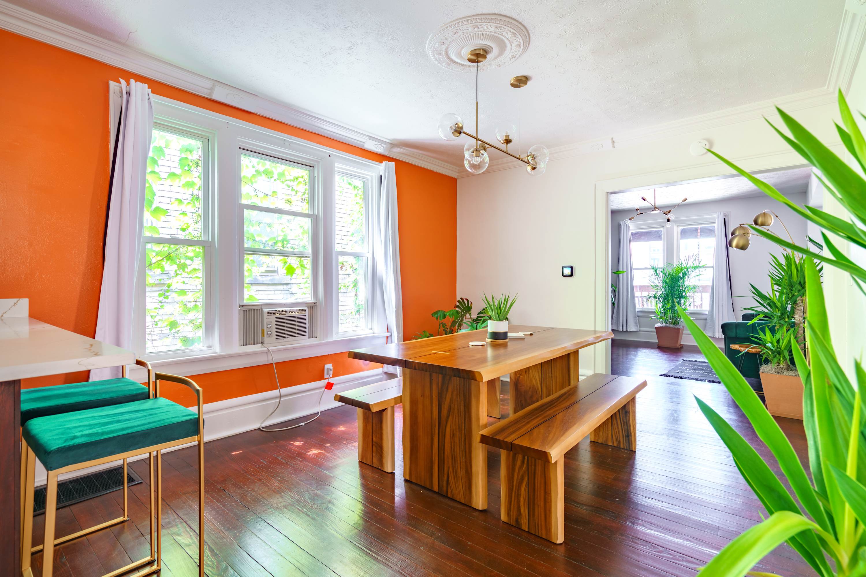🌿Jungle Casa by Jungle House | Near Nationwide Arena, Convention Center & OSU | Downtown & Short North | Walkable to High Street | 5,800+ Reviews | Private Parking 4