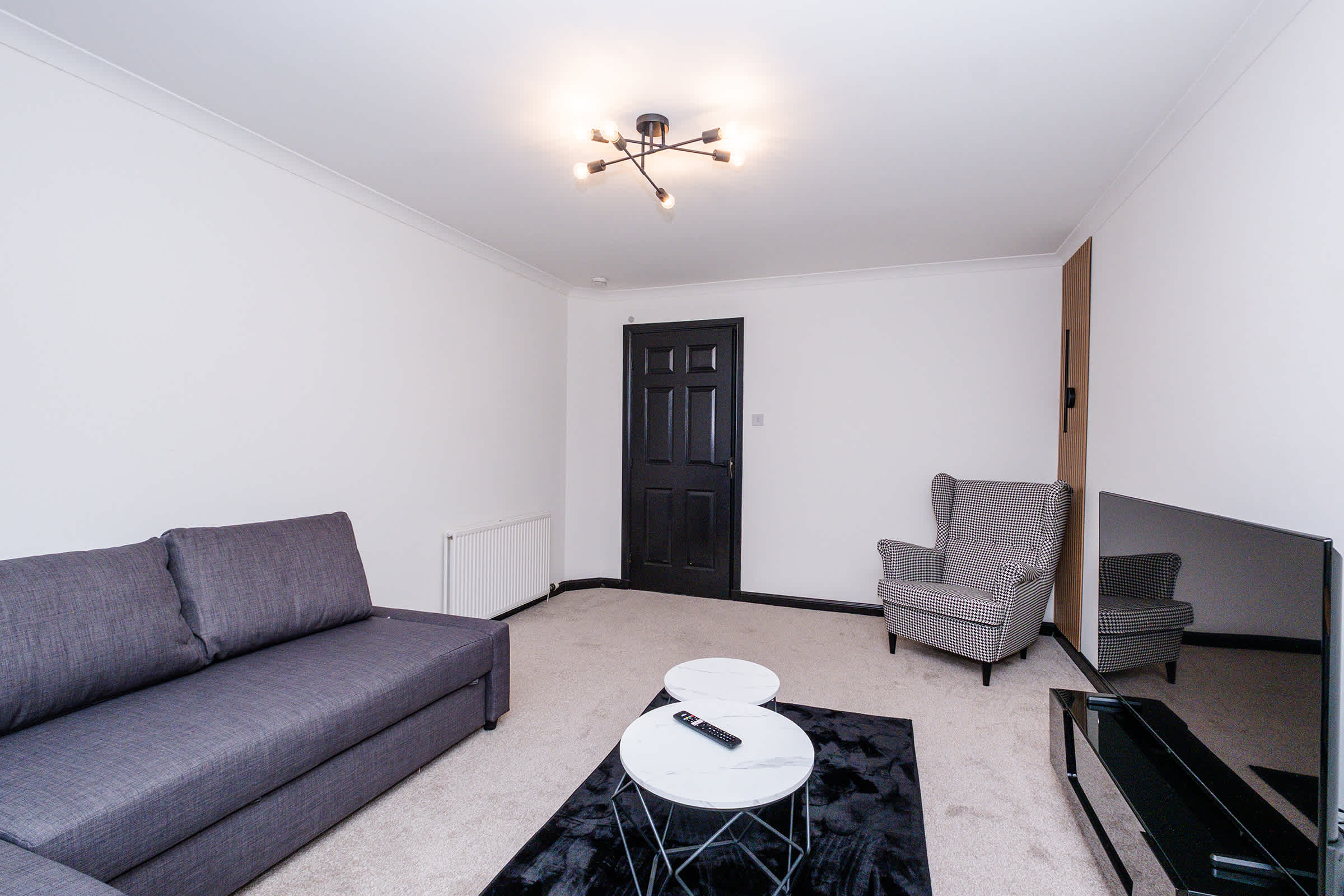 Stylish 2BR-Near Union Square &Train Station-Wi-Fi - Central Location in Strawberrybank Parade AB11 - Property image 6 - VivreStays