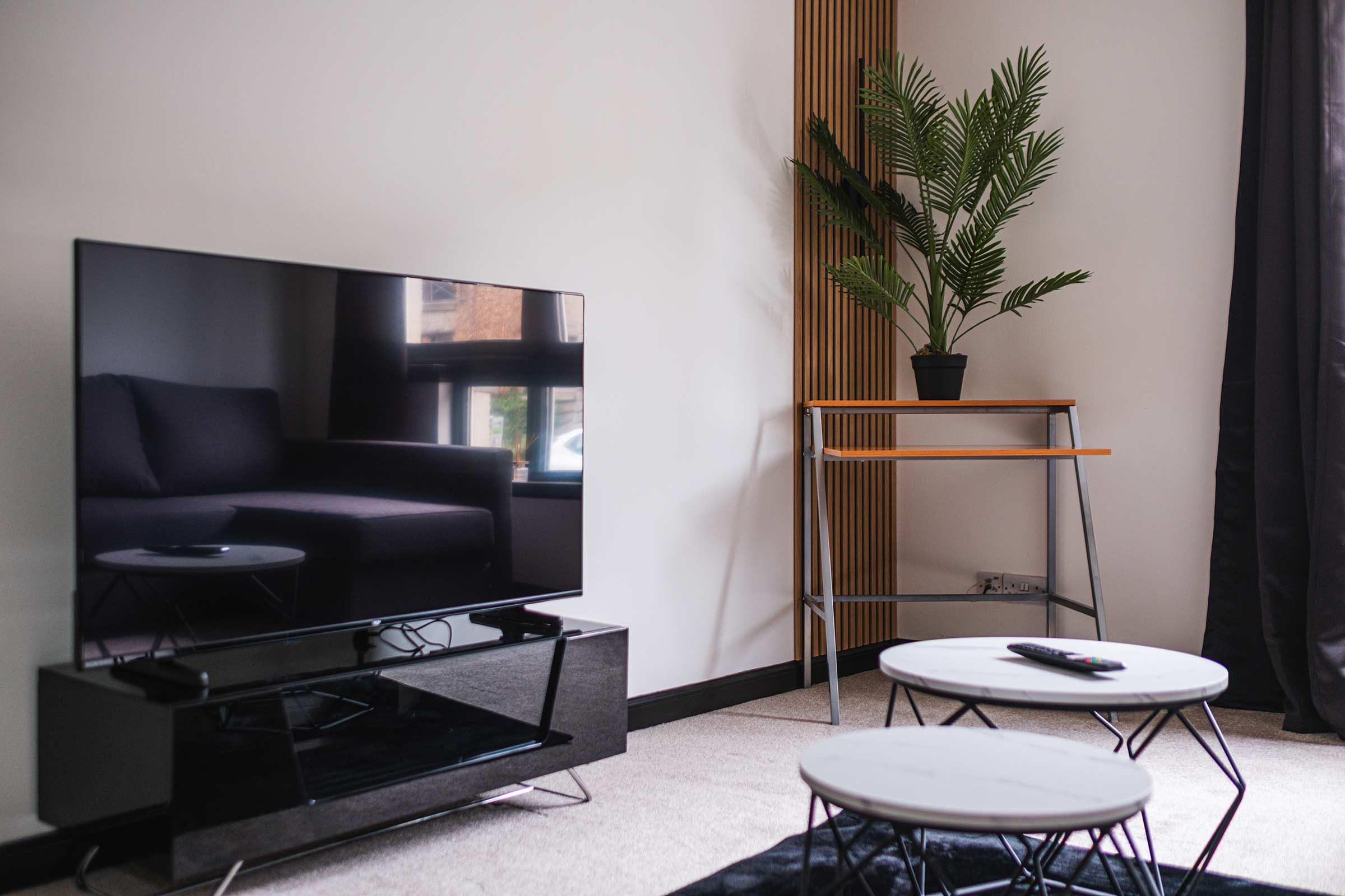 Stylish 2BR-Near Union Square &Train Station-Wi-Fi - Central Location in Strawberrybank Parade AB11 - Property image 8 - VivreStays