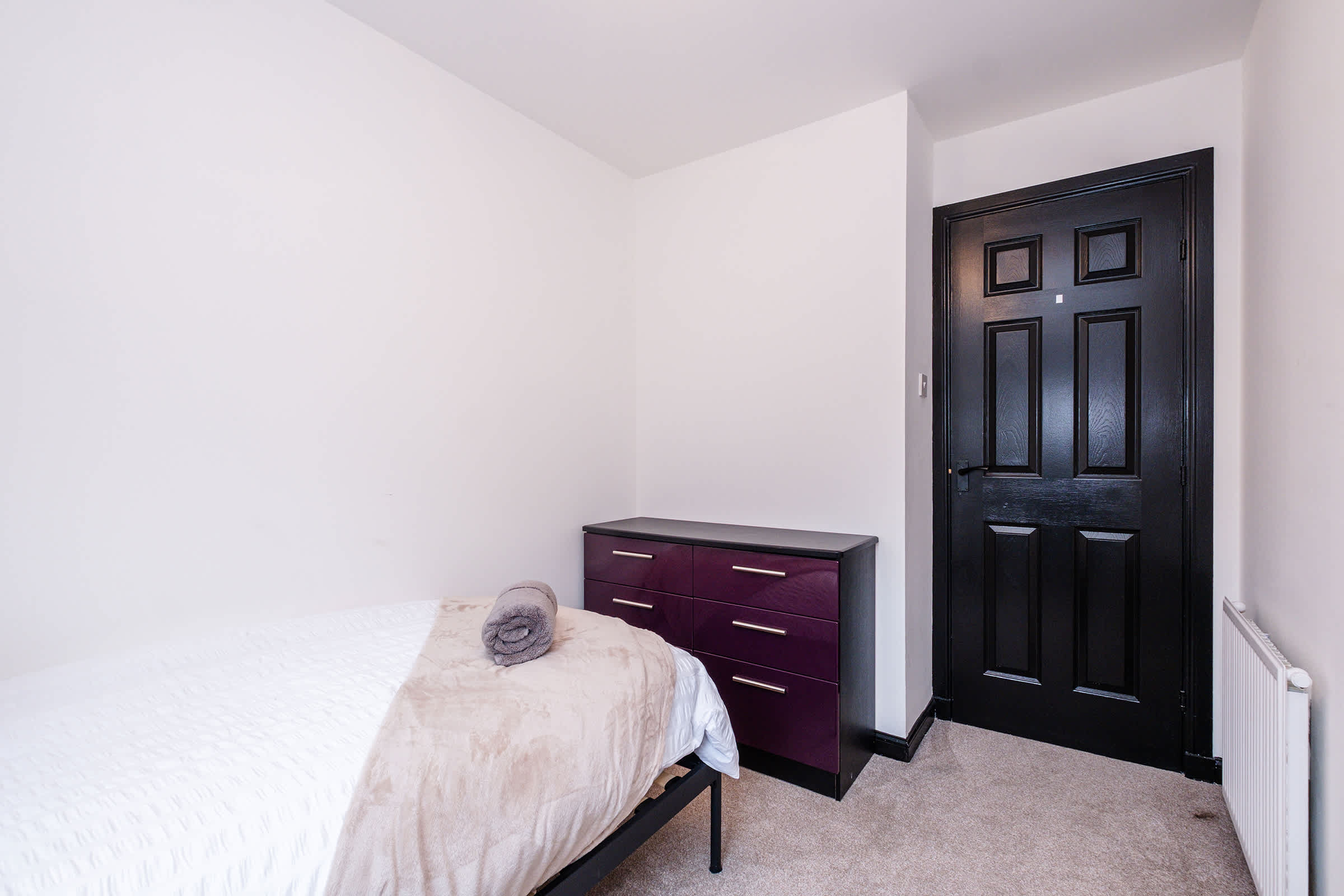 Stylish 2BR-Near Union Square &Train Station-Wi-Fi - Central Location in Strawberrybank Parade AB11 - Property image 16 - VivreStays