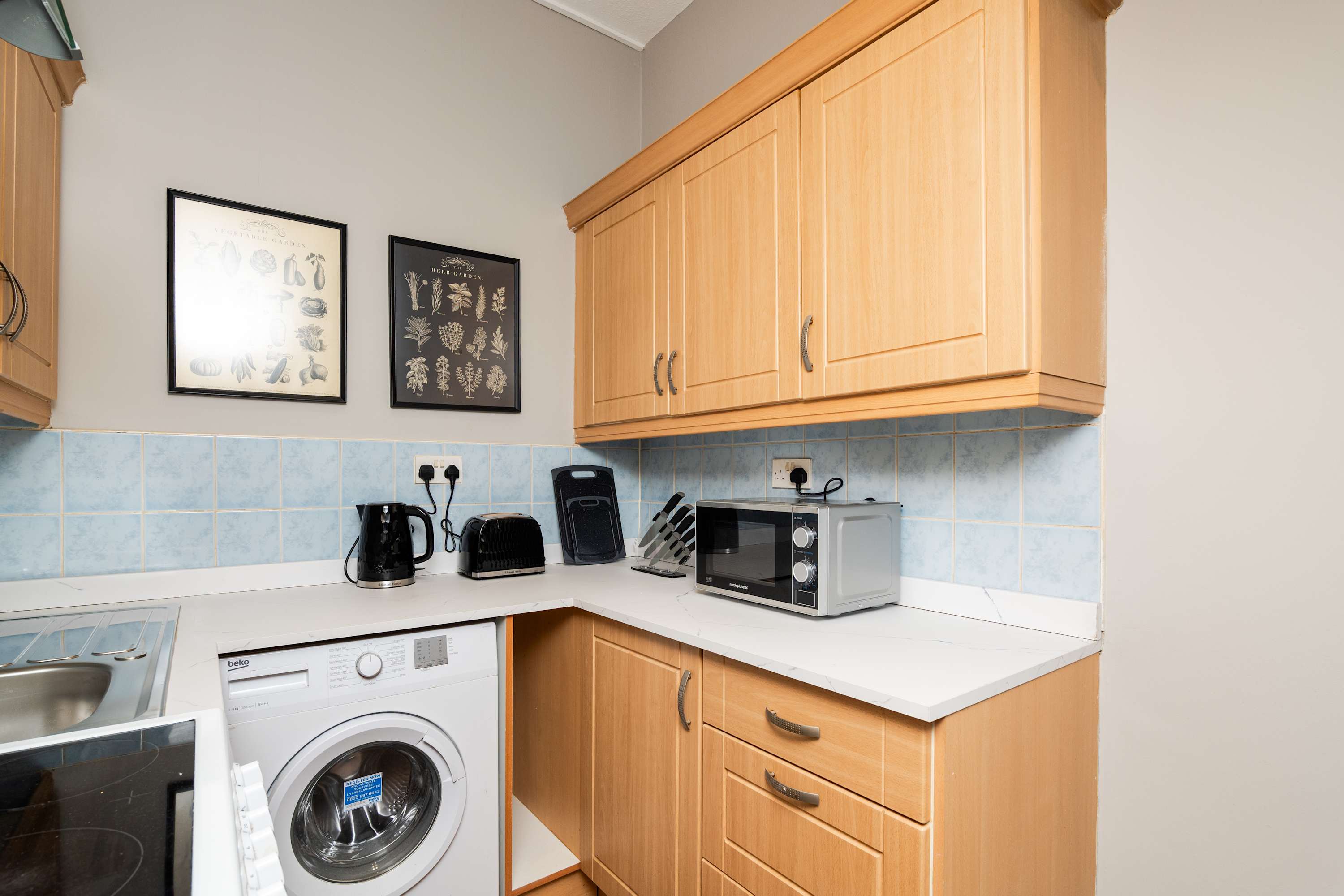 View Spacious Inverurie Stay -Nr Train Station -Parking in Falconer Place 14 AB51 4RN Spacious Inverurie Stay -Nr Train Station -Parking in Falconer Place 14 AB51 4RN - Property image 6 - VivreStays