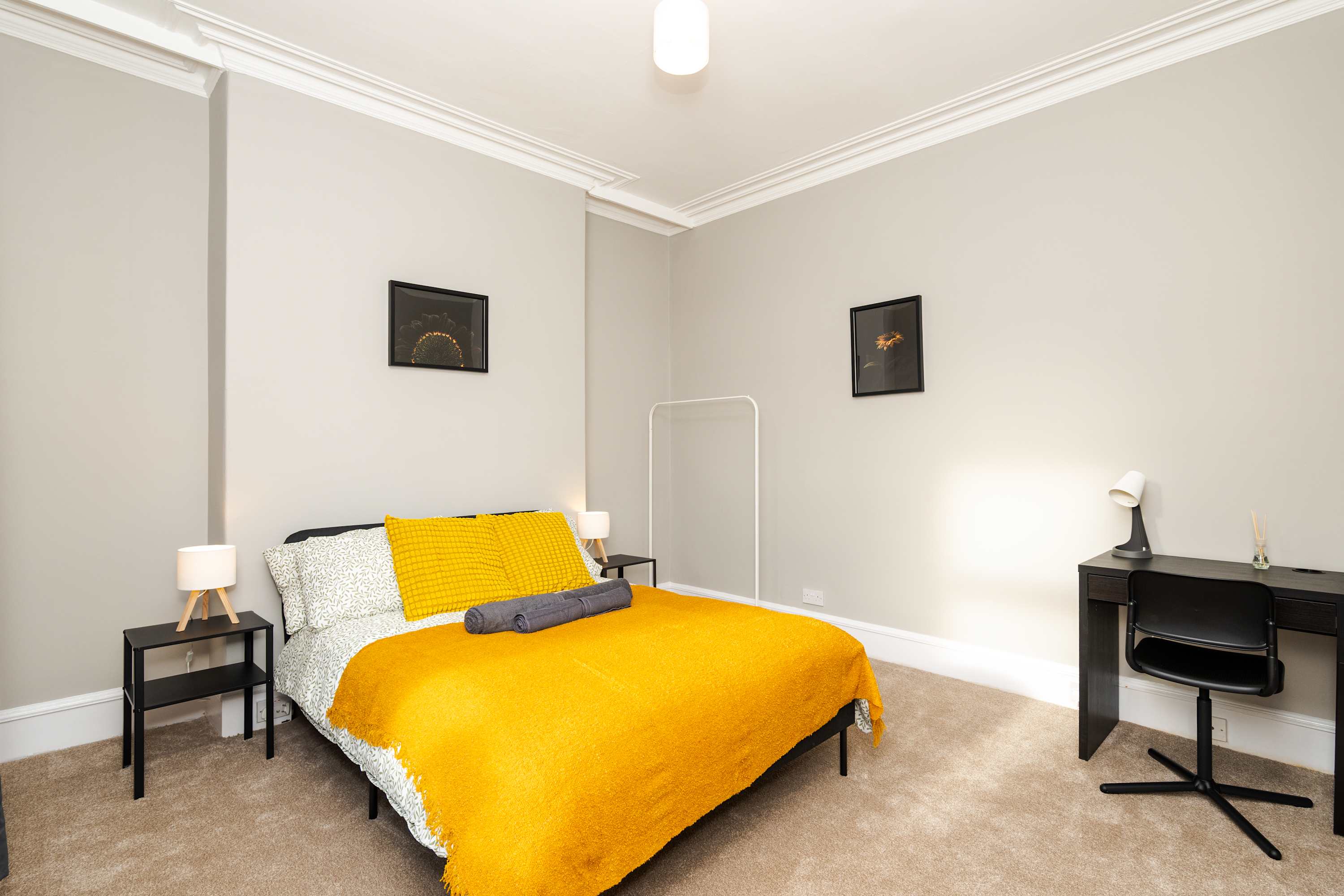 View Spacious Inverurie Stay -Nr Train Station -Parking in Falconer Place 14 AB51 4RN Spacious Inverurie Stay -Nr Train Station -Parking in Falconer Place 14 AB51 4RN - Property image 14 - VivreStays