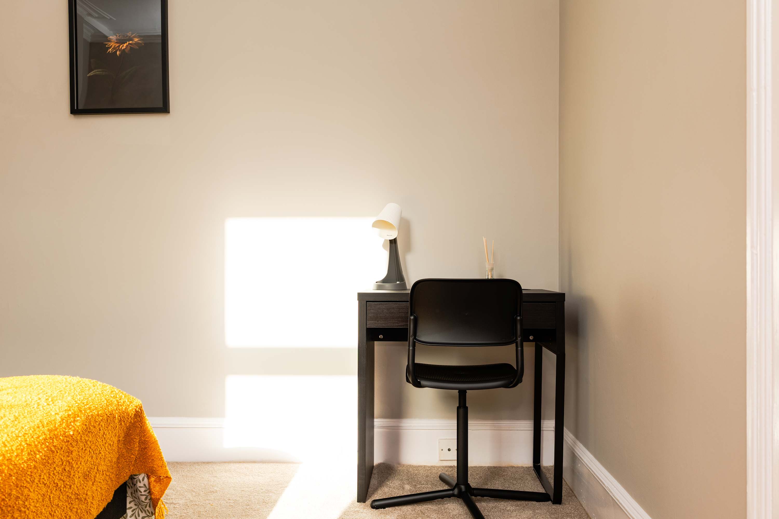 View Spacious Inverurie Stay -Nr Train Station -Parking in Falconer Place 14 AB51 4RN Spacious Inverurie Stay -Nr Train Station -Parking in Falconer Place 14 AB51 4RN - Property image 15 - VivreStays