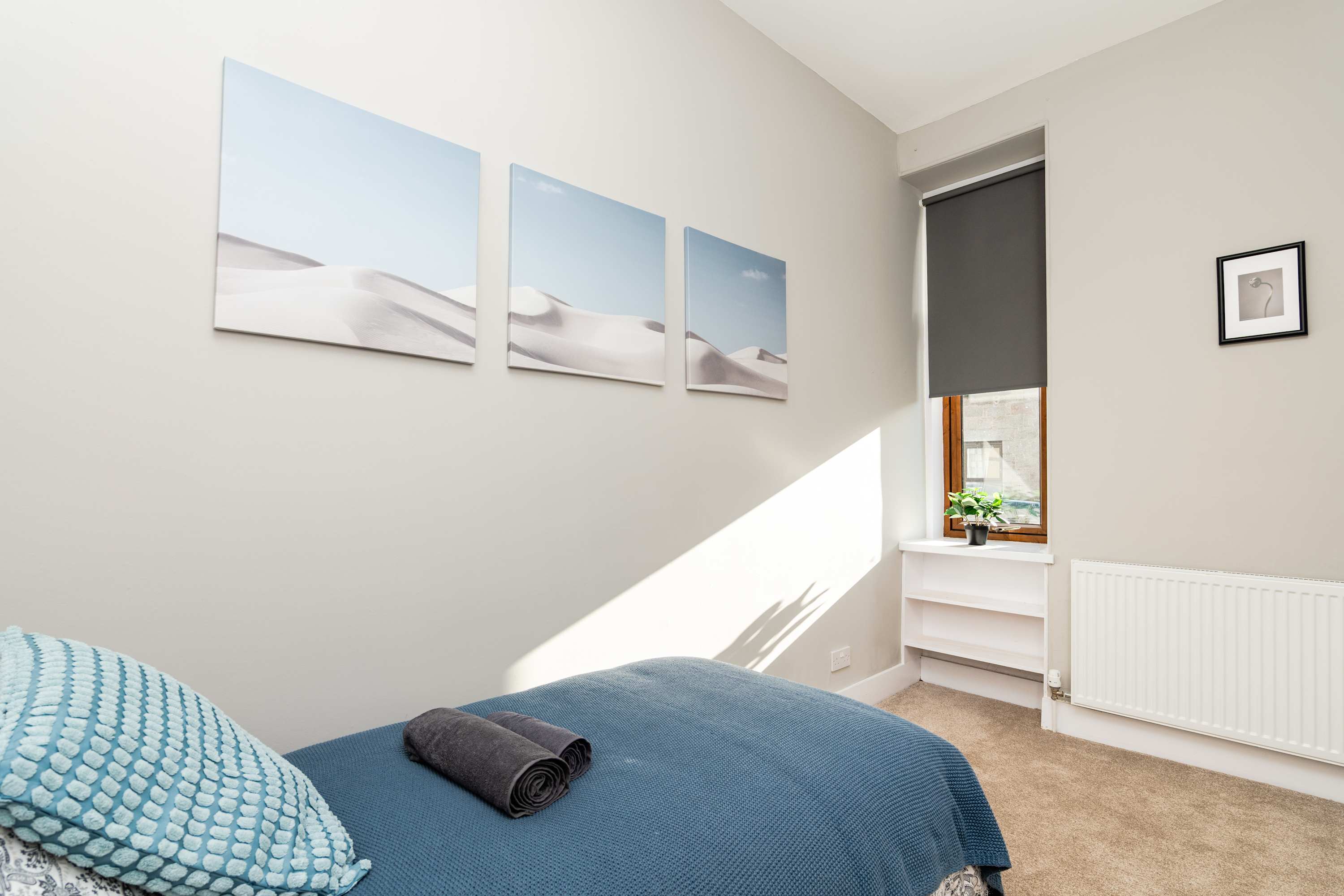 View Spacious Inverurie Stay -Nr Train Station -Parking in Falconer Place 14 AB51 4RN Spacious Inverurie Stay -Nr Train Station -Parking in Falconer Place 14 AB51 4RN - Property image 11 - VivreStays