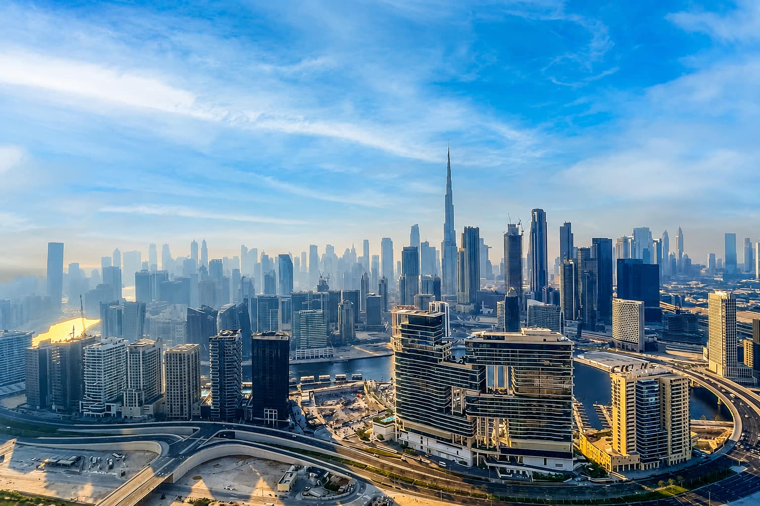 Luxury 3BR Apartment with Pool & Gym in Dubai - Image 35