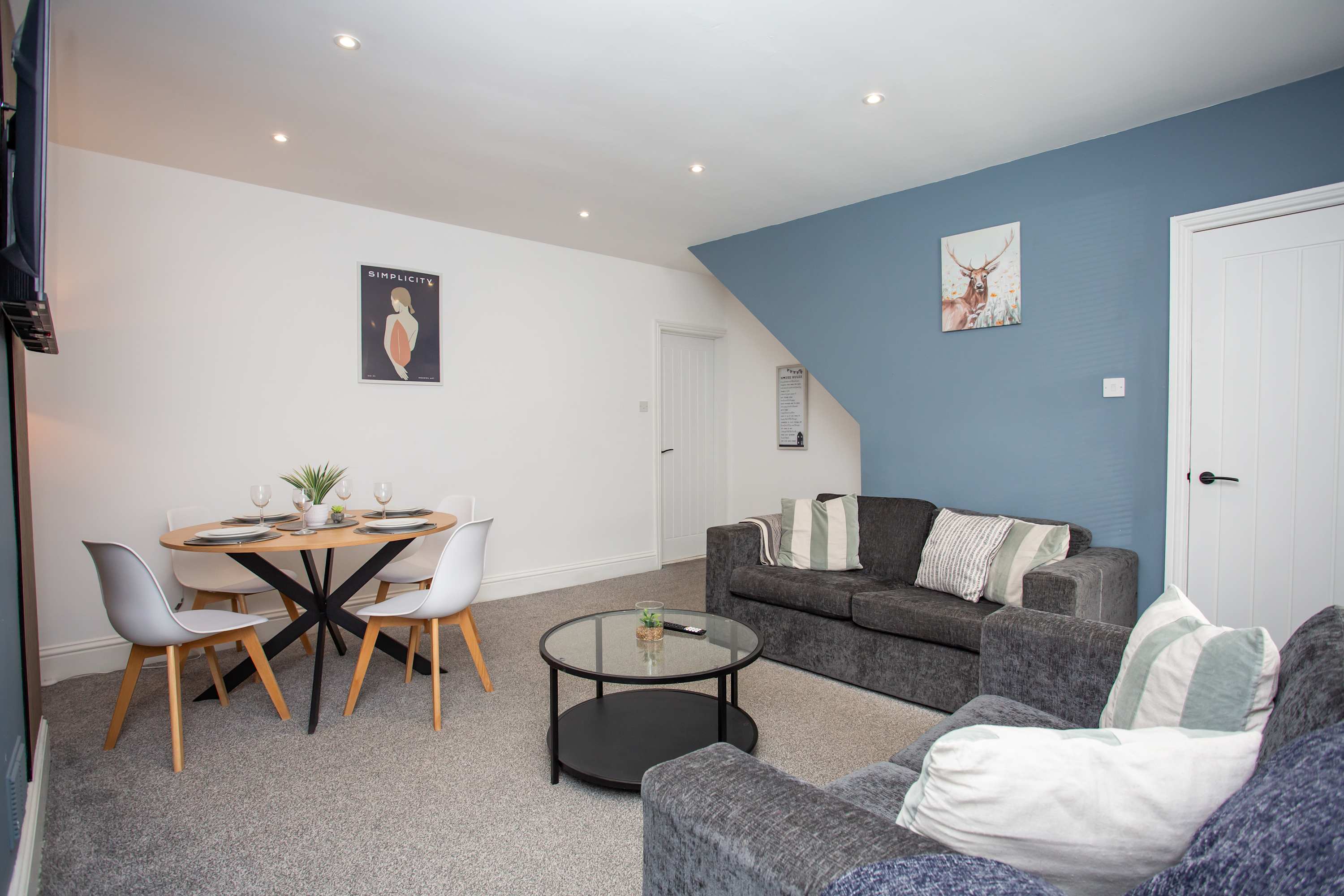 Vacant Nests 3 bed Close to Beamish Museum | WiFi in John Street DH9 0QW - Property image 12 - VivreStays