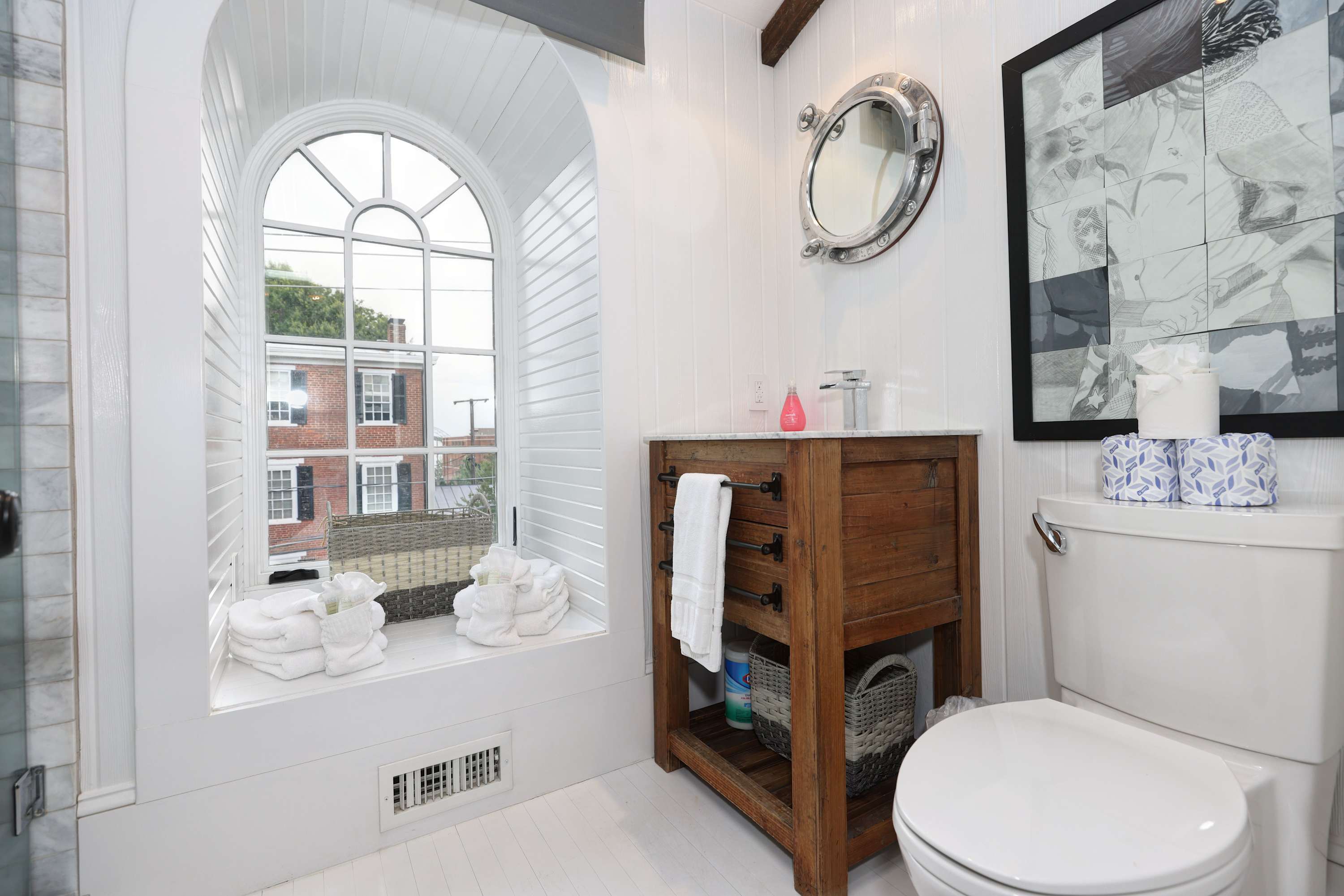 Rubin Marshall Manor - vacation rental in Charlottesville — photo 77 of 109