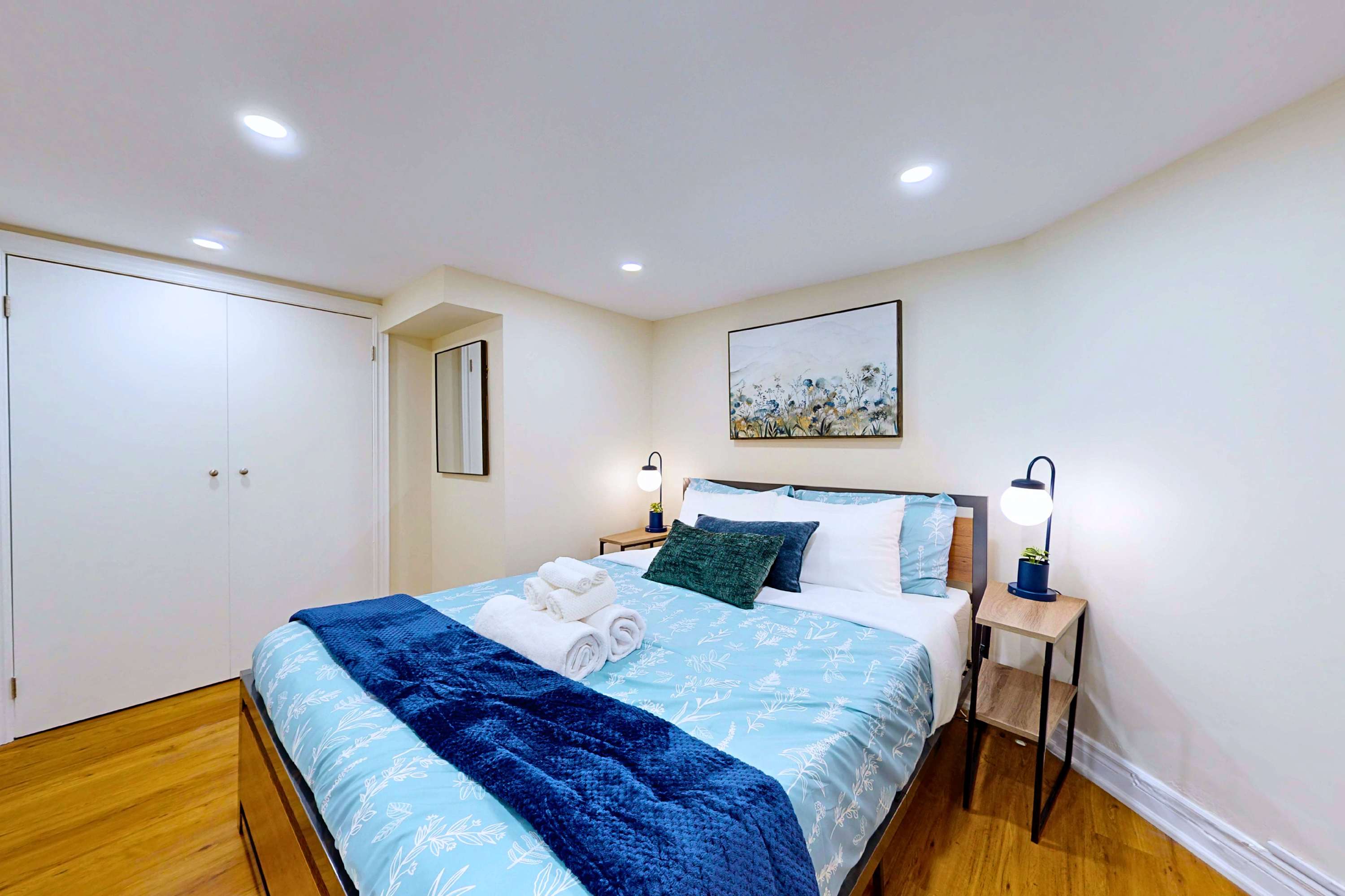 Modern Basement Near Little Italy Walk to Transit