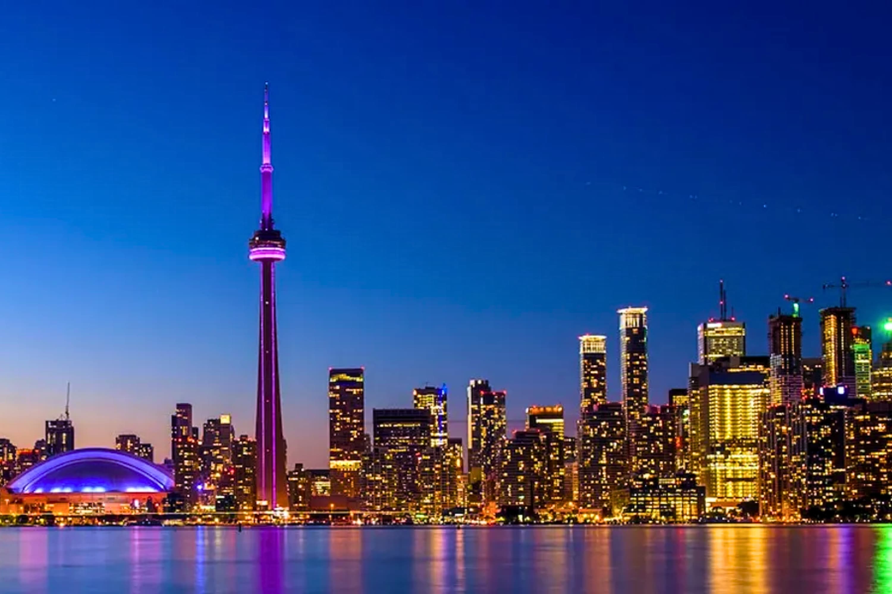 Experience the best of Toronto with easy transit to the CN Tower