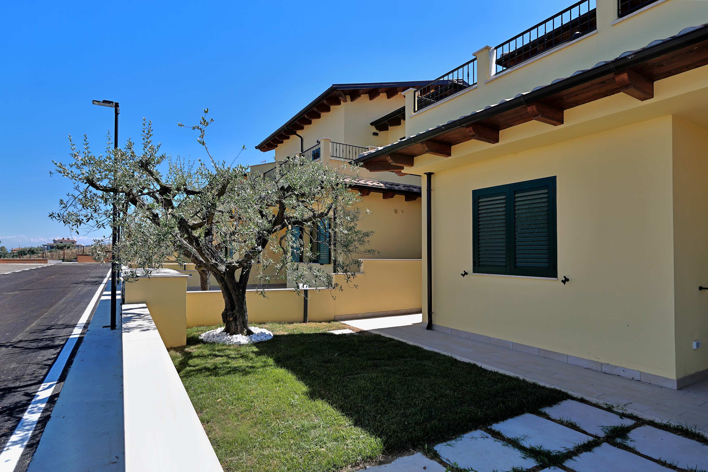Via Civita 71, 64010 Prosperi, Italy