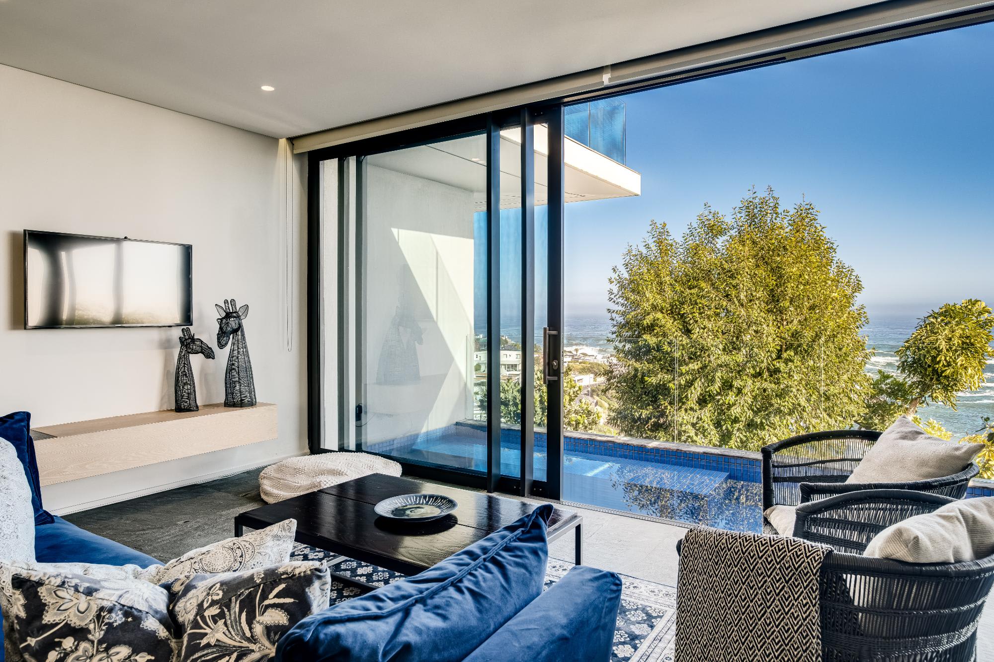 Unique Camps Bay Apartment w Private Pool Coral Sea 2