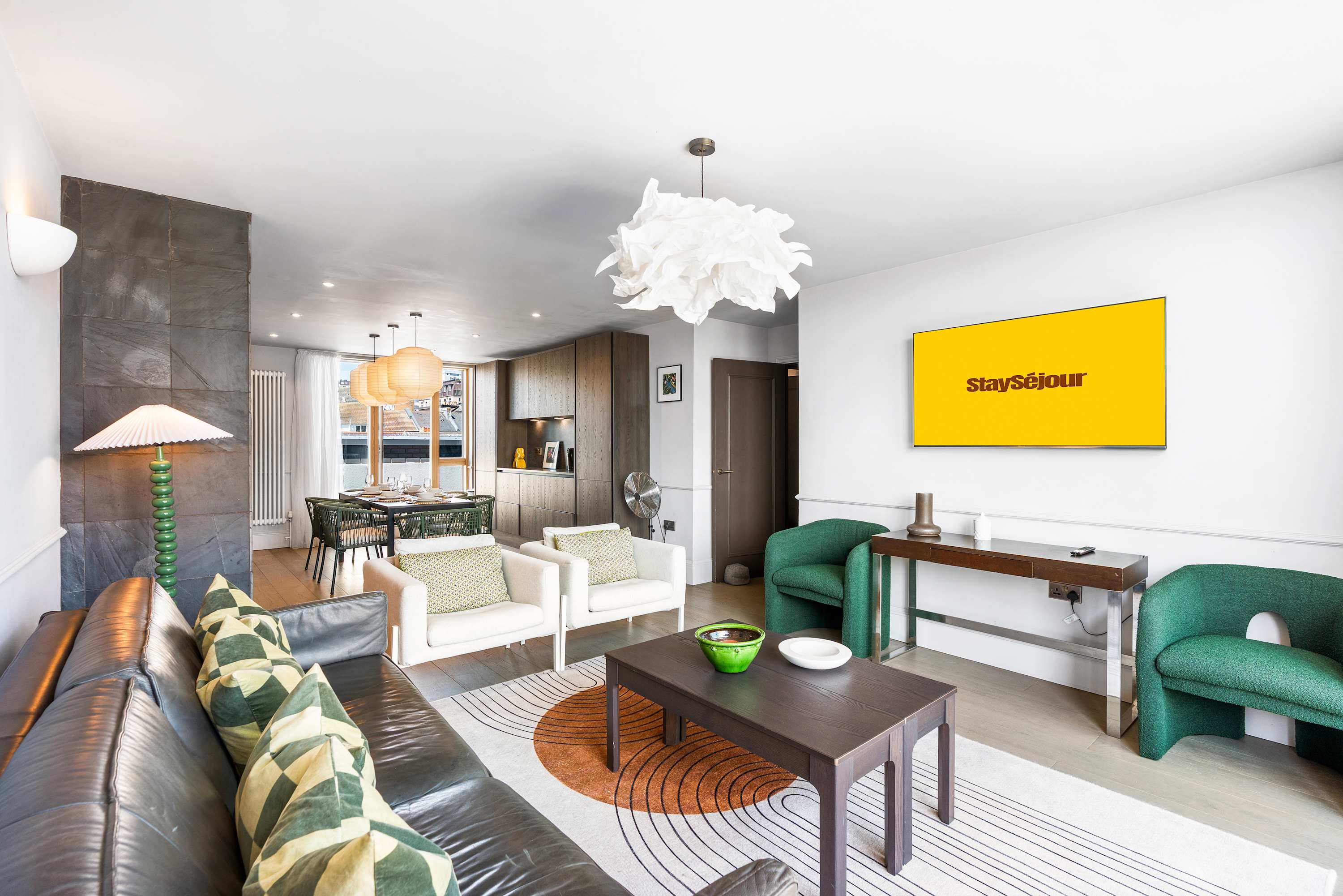Luxury 3BR Penthouse | 2 Terraces | Free Parking