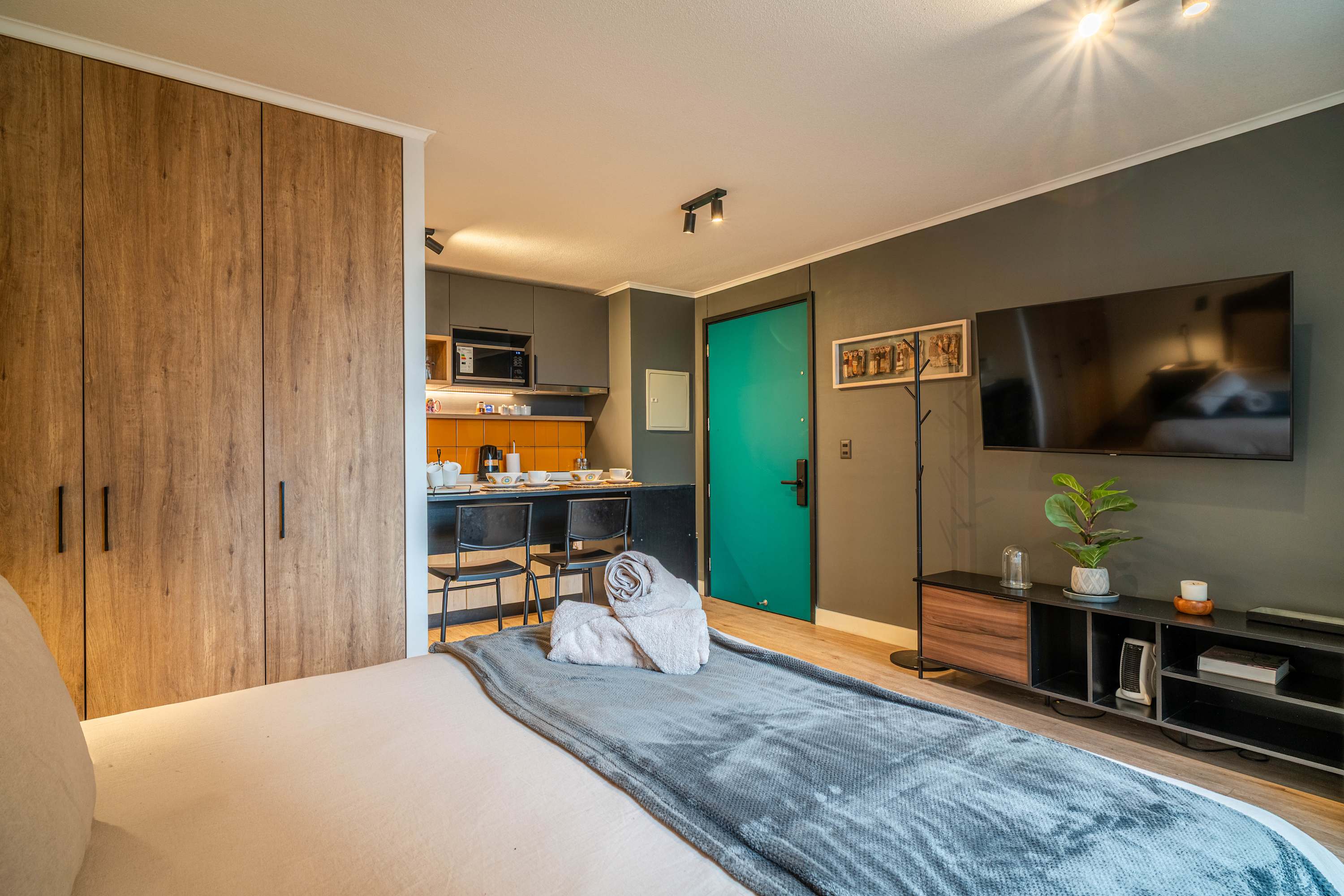 HOM Studio steps from Metro Irarrázaval · Ñuñoa — Ñuñoa, Santiago Metropolitan — vacation rental