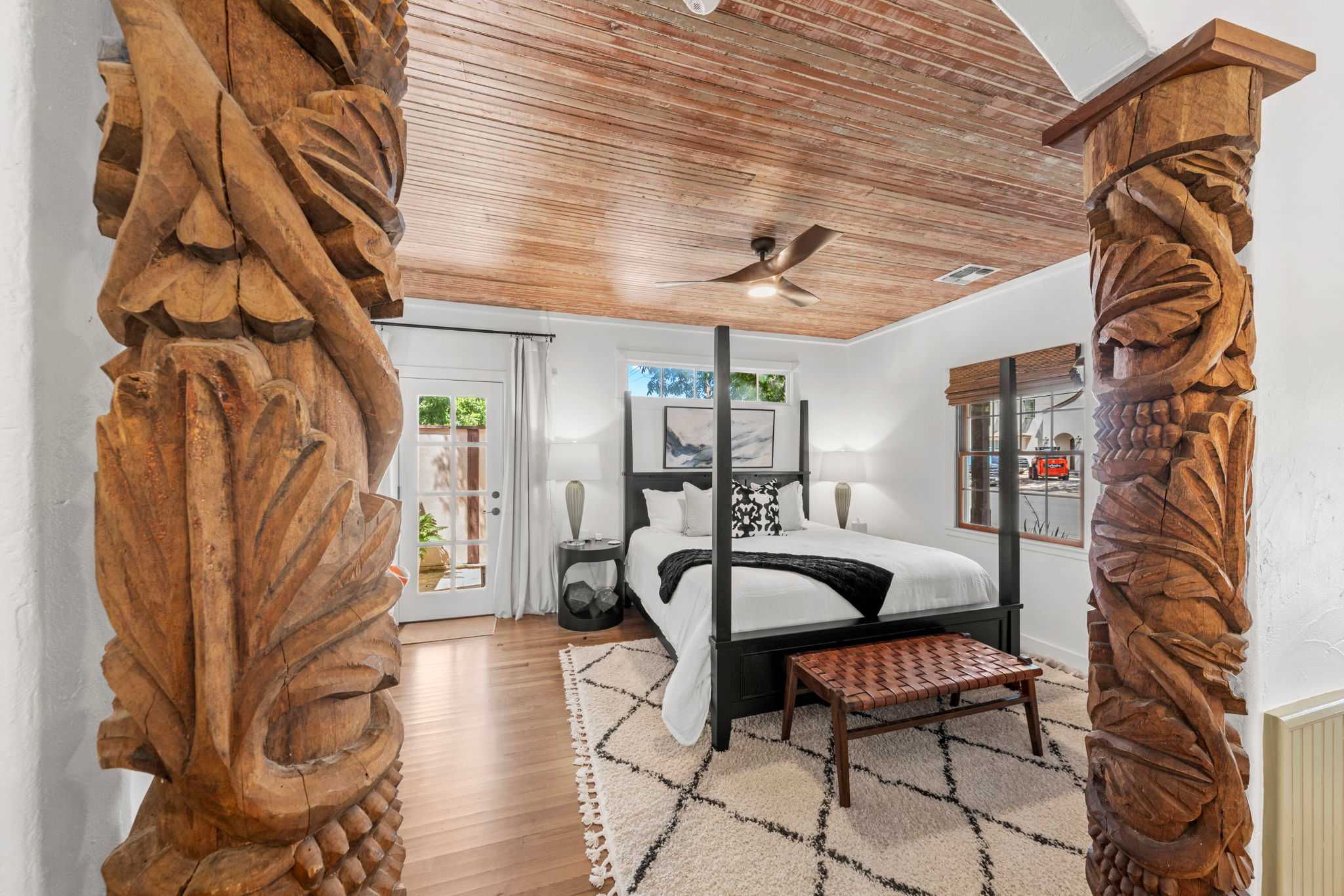 The Rustic Door - Hot Tub & 1 Block from Main St in Fredericksburg, TX
