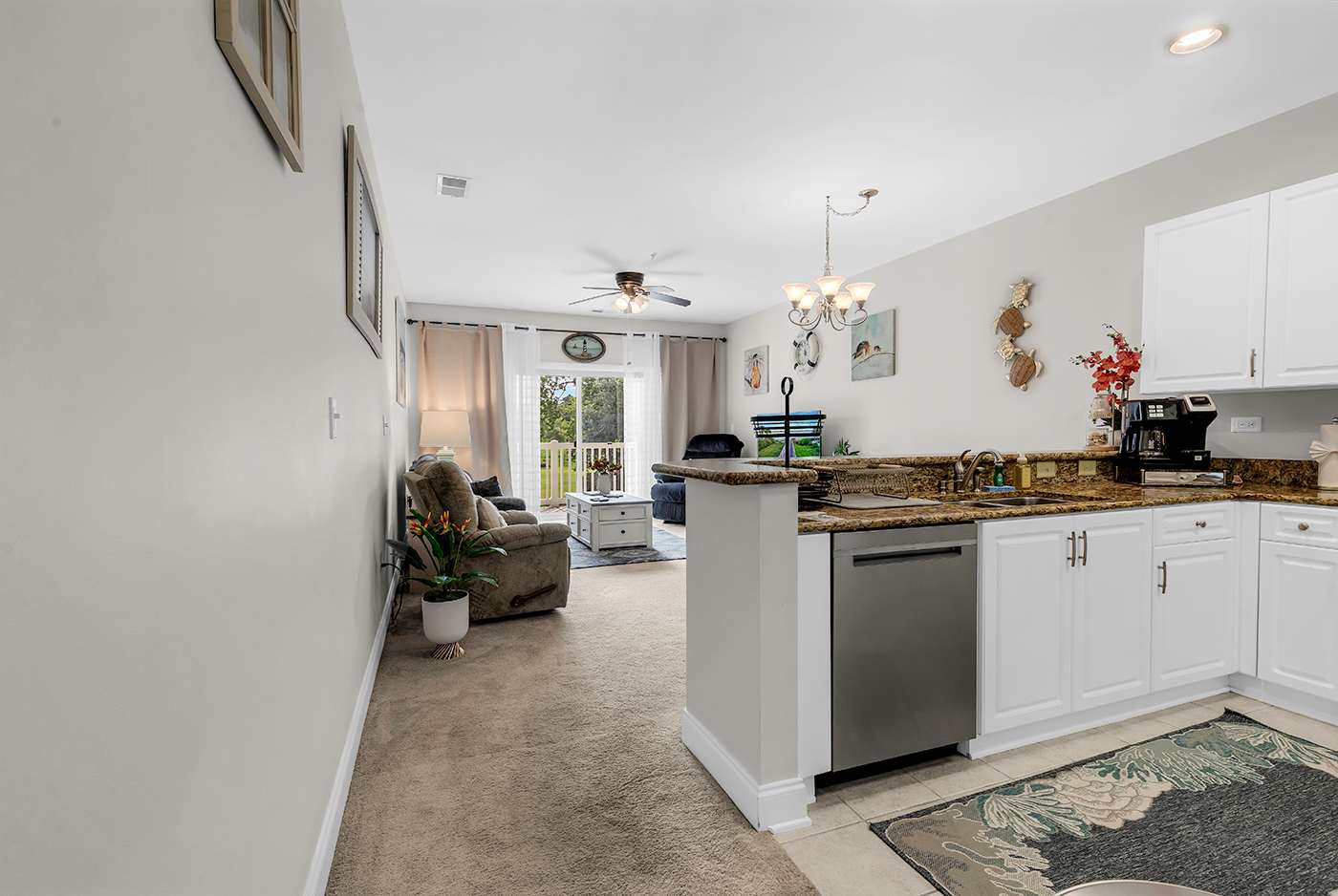 World Tour Fairway Condo Pool 10 Min to Beach | Photo 10