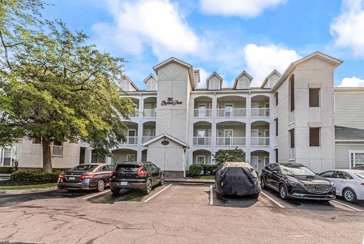World Tour Fairway Condo Pool 10 Min to Beach | Photo 39