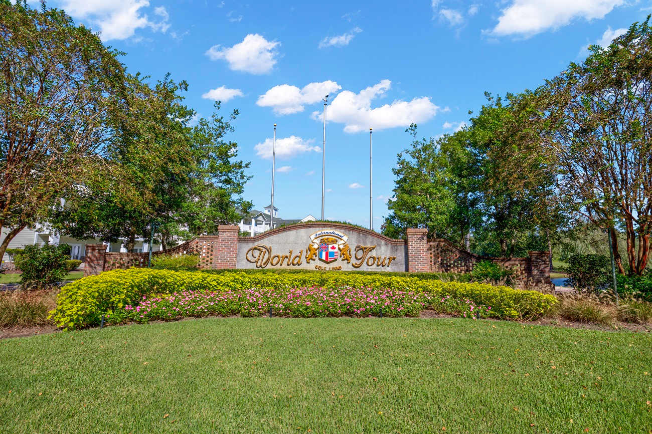 World Tour Fairway Condo Pool 10 Min to Beach | Photo 42