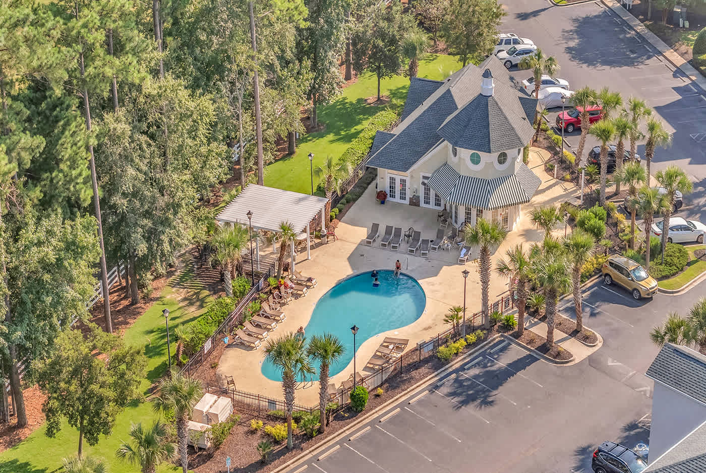 World Tour Fairway Condo Pool 10 Min to Beach | Photo 38
