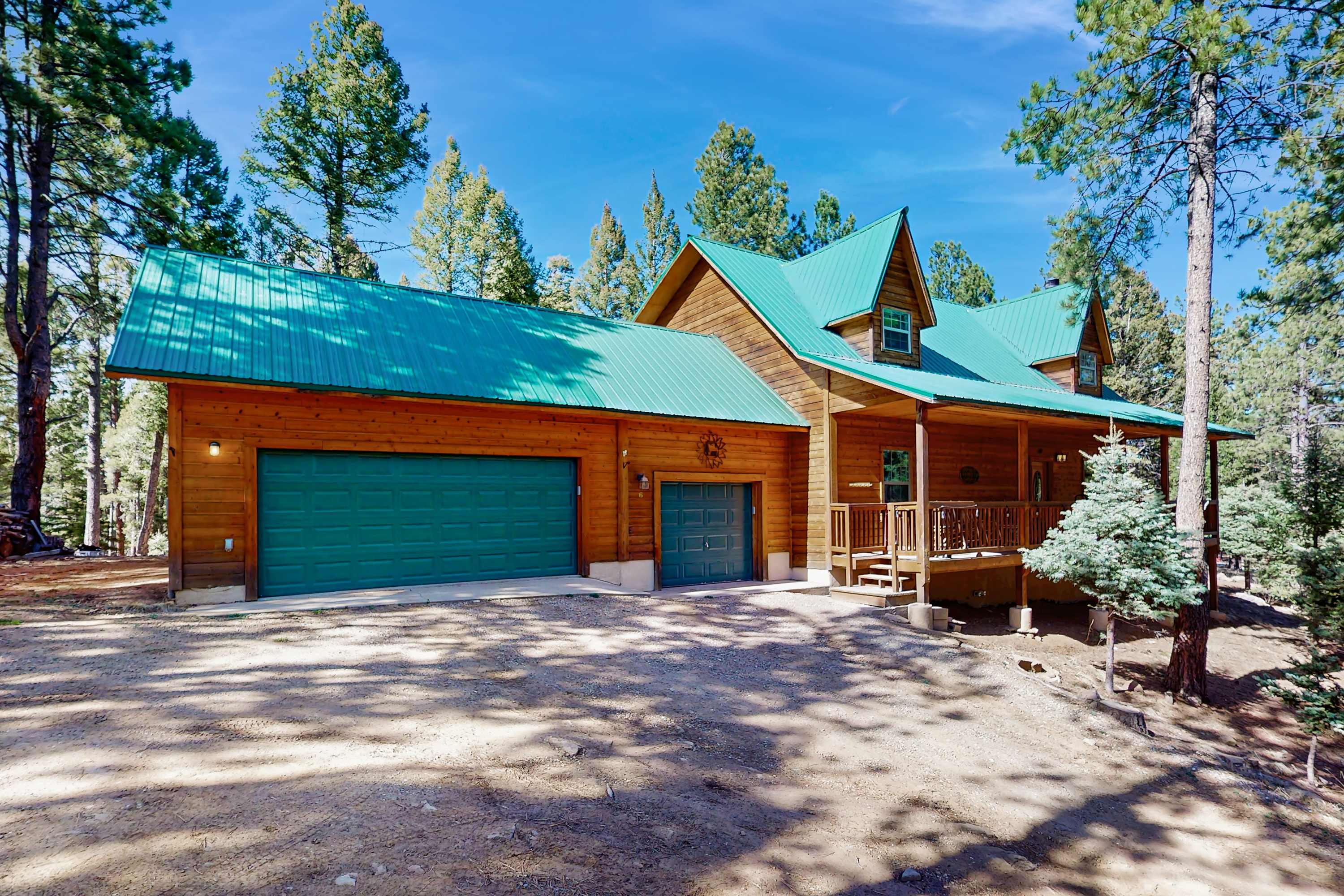 Serenity Now - Hot Tub, Fire Pit & Forest Deck - Angel Fire