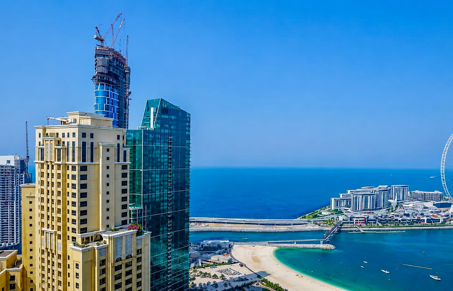 Luxury JBR Apartment: Beachfront Bliss & Stunning Views! - Image 36