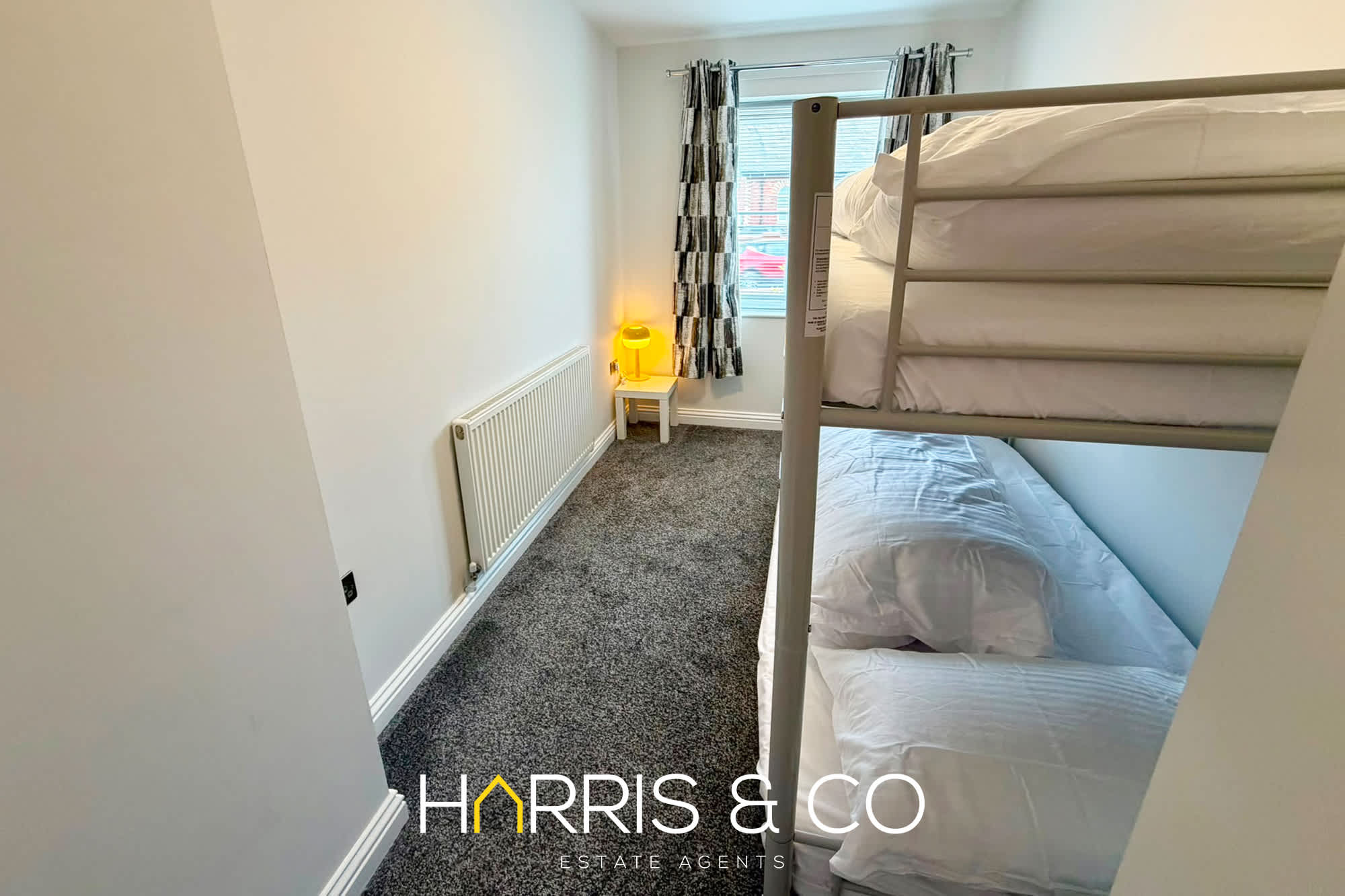 Lower Marsh Apartment in Apartment 1, 185A Fleetwood Road North FY5 4BH - Property image 5 - VivreStays