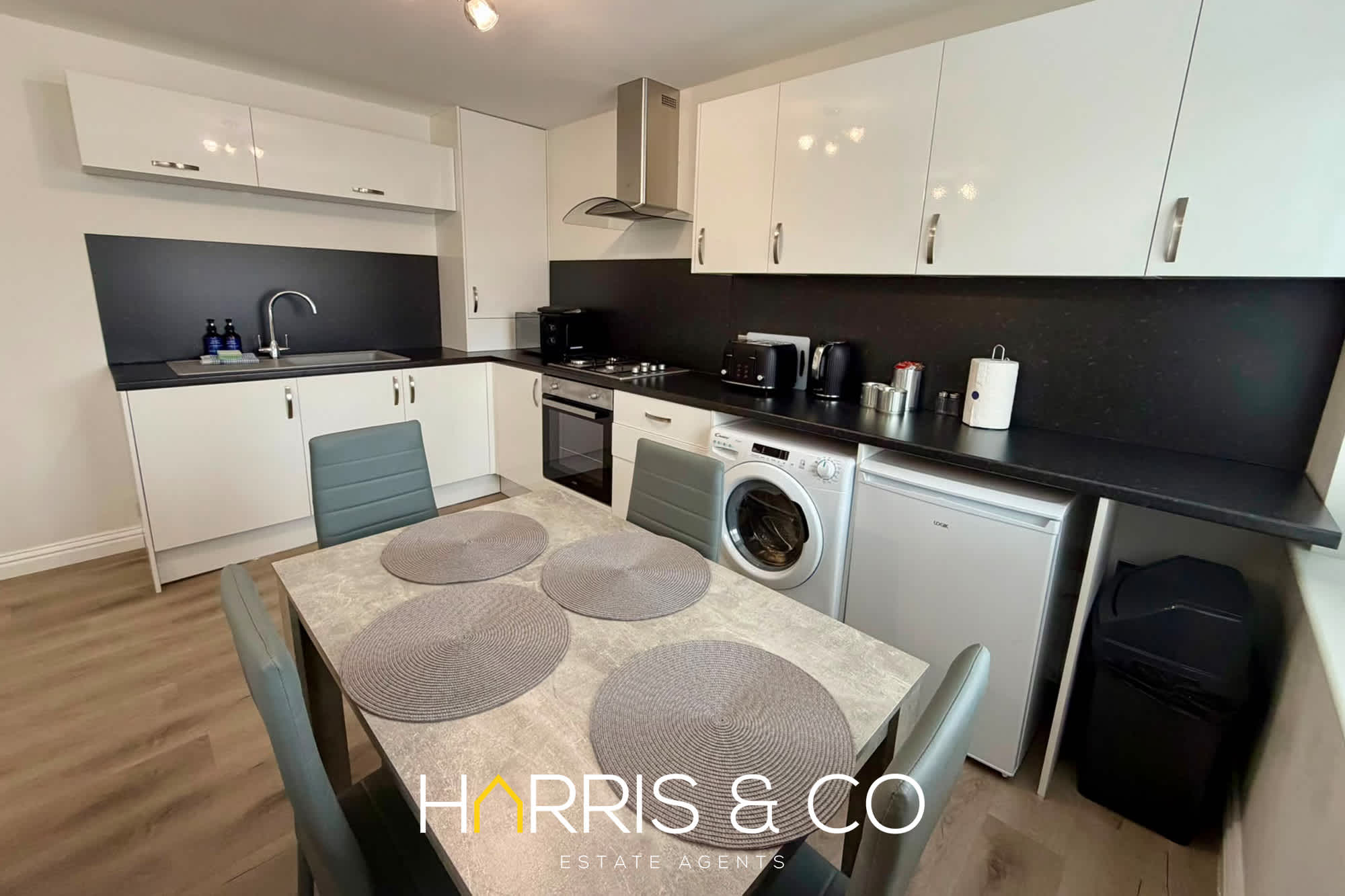 Lower Marsh Apartment in Apartment 1, 185A Fleetwood Road North FY5 4BH - Property image 16 - VivreStays